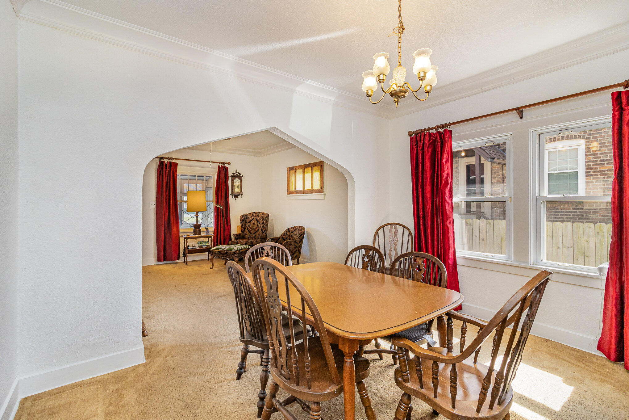 6814 Schneider Avenue