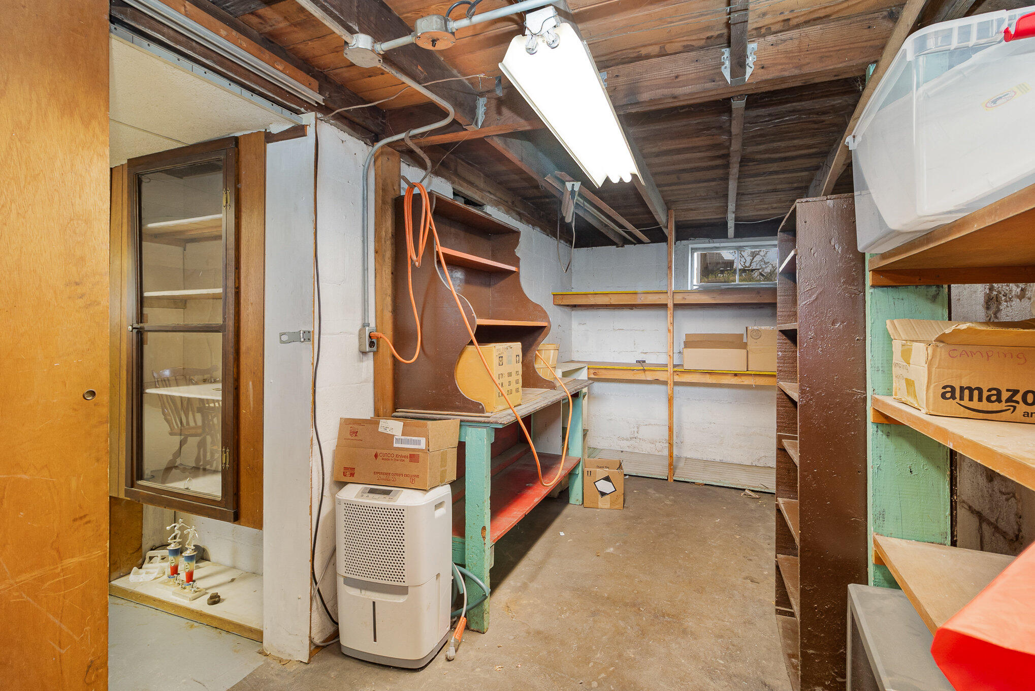 6814 Schneider Avenue