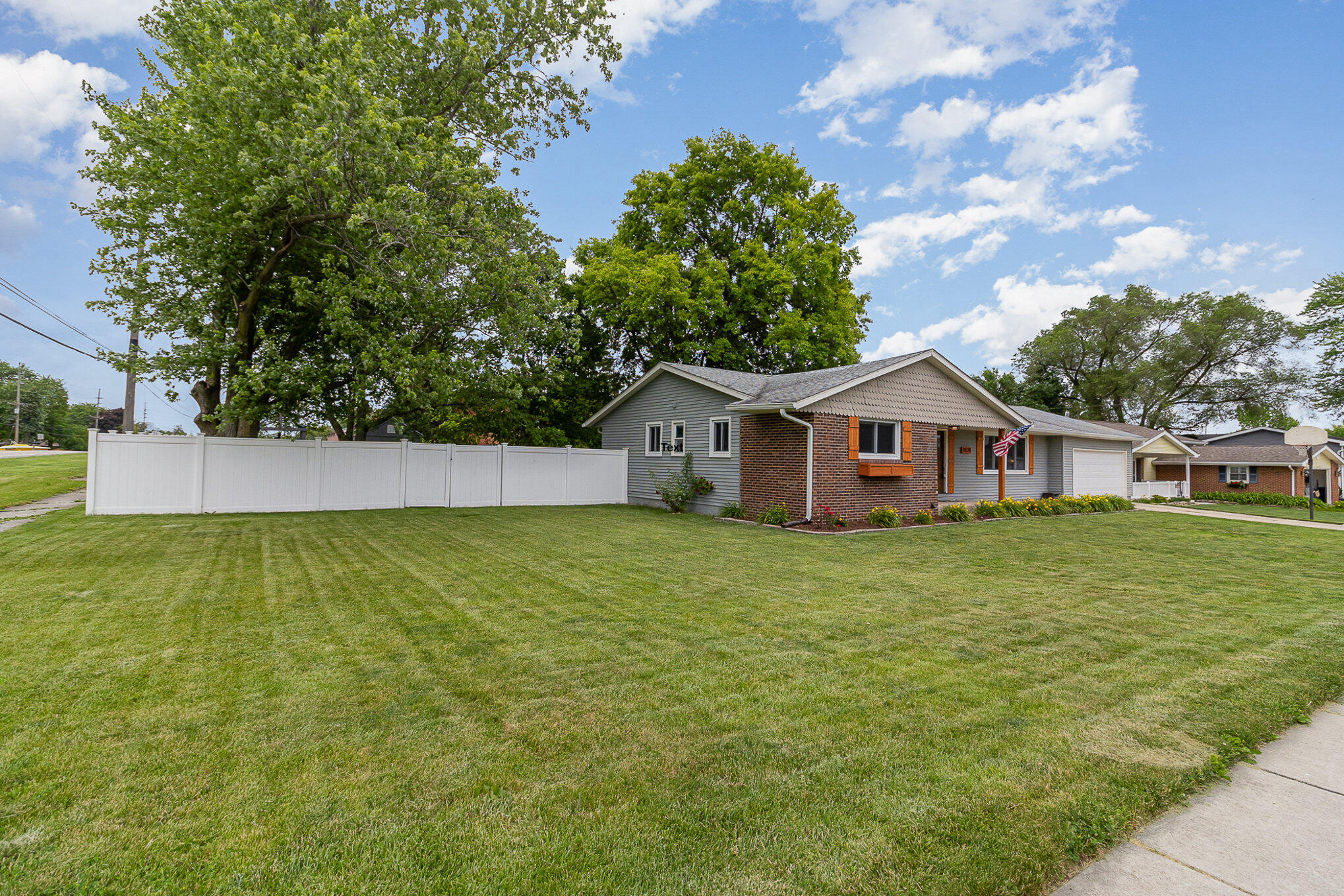 902 Mohawk Drive