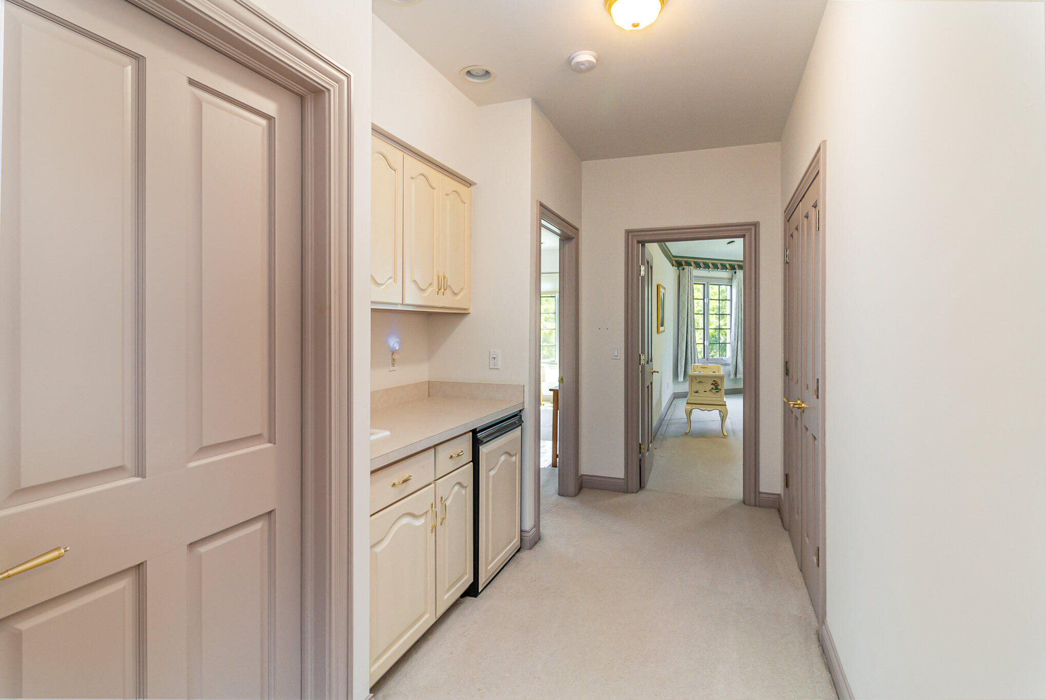 800 Morningside Court