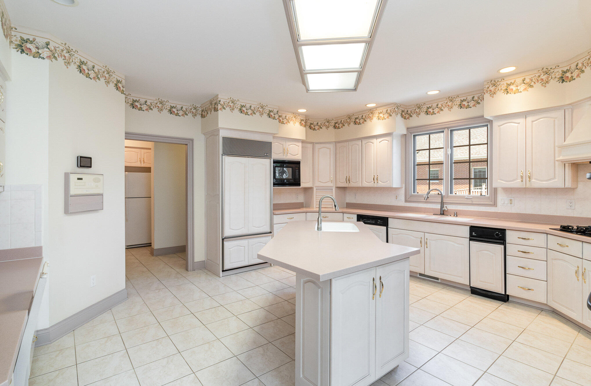 800 Morningside Court