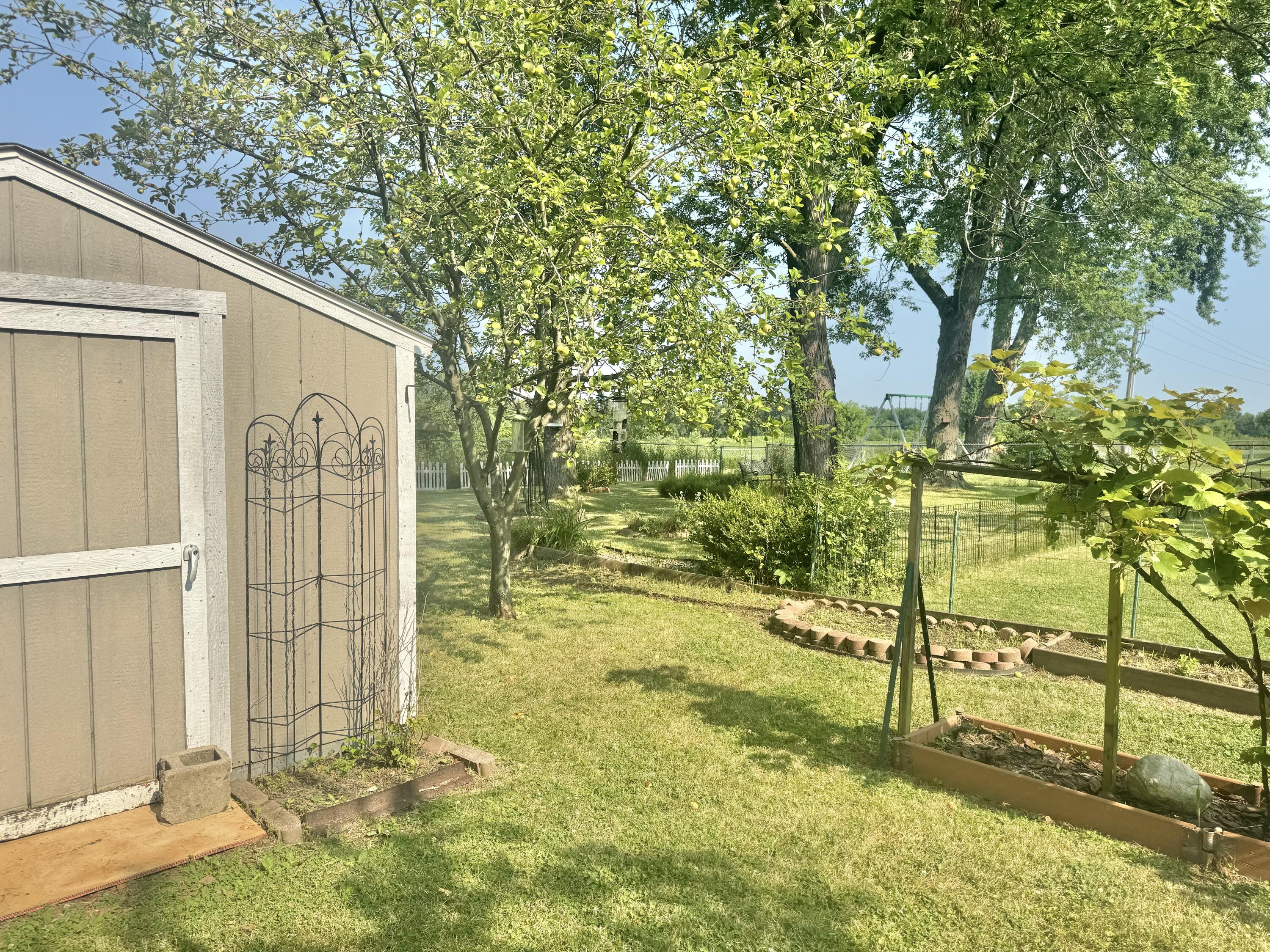 3912 Brookside Drive