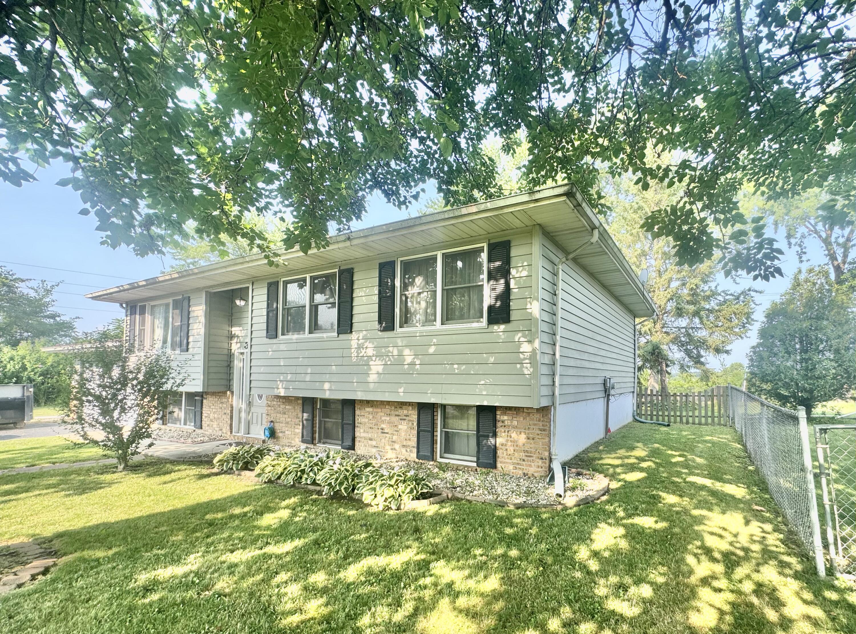 3912 Brookside Drive