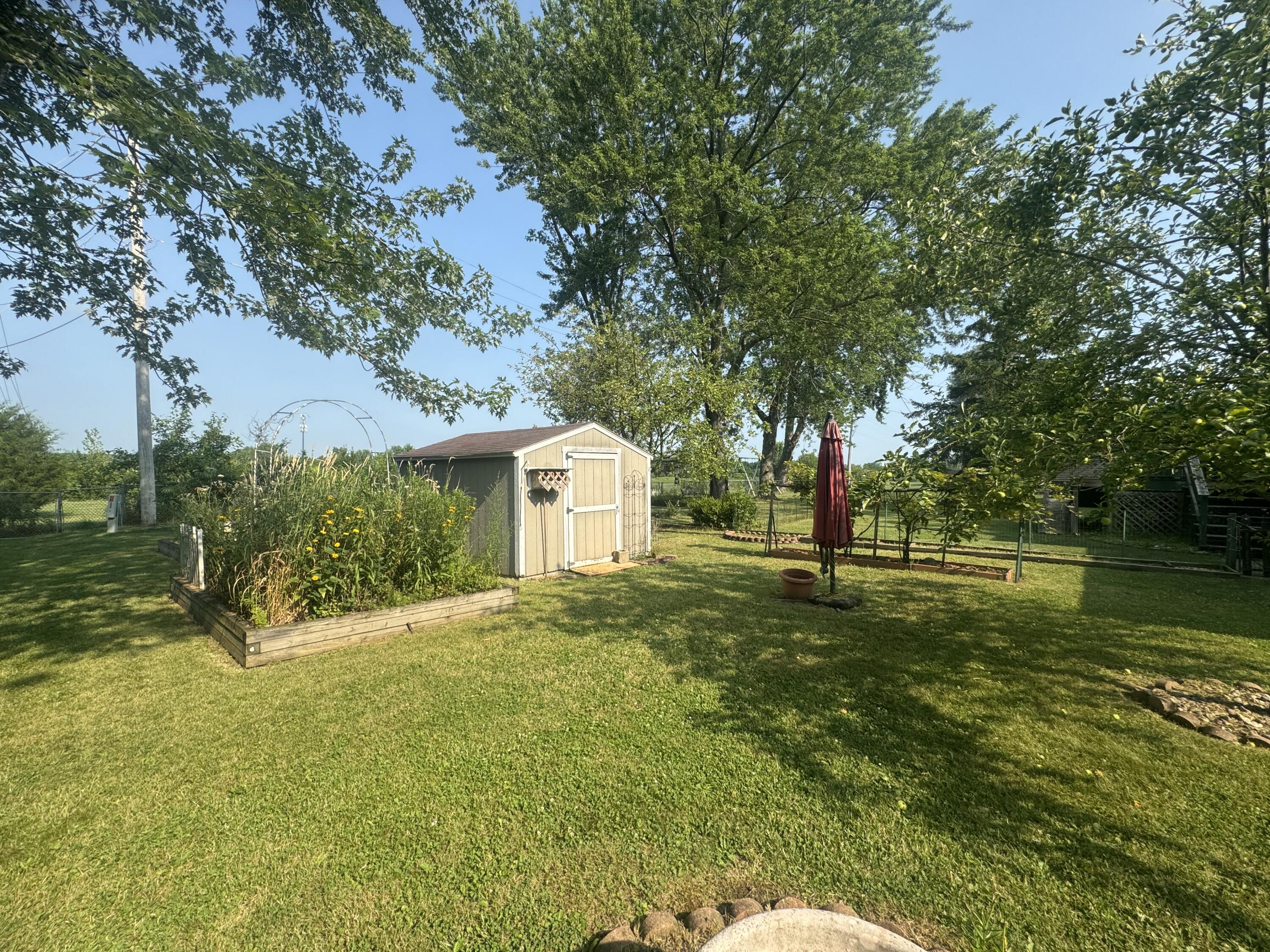 3912 Brookside Drive