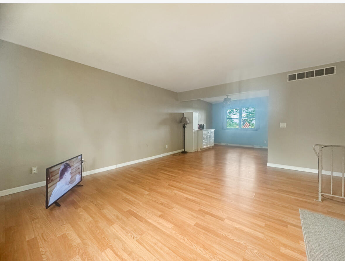 3912 Brookside Drive