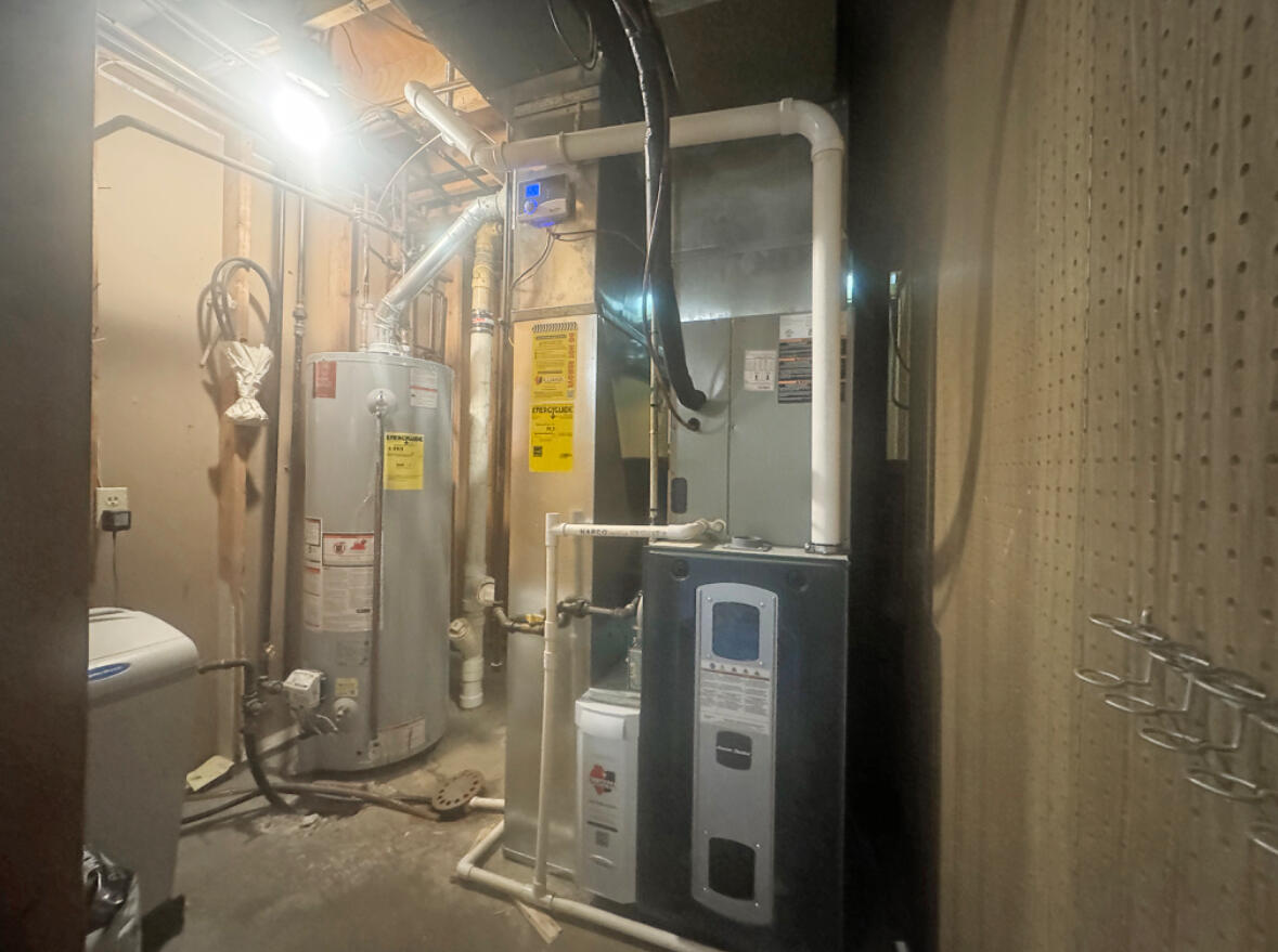 3912 Brookside Drive