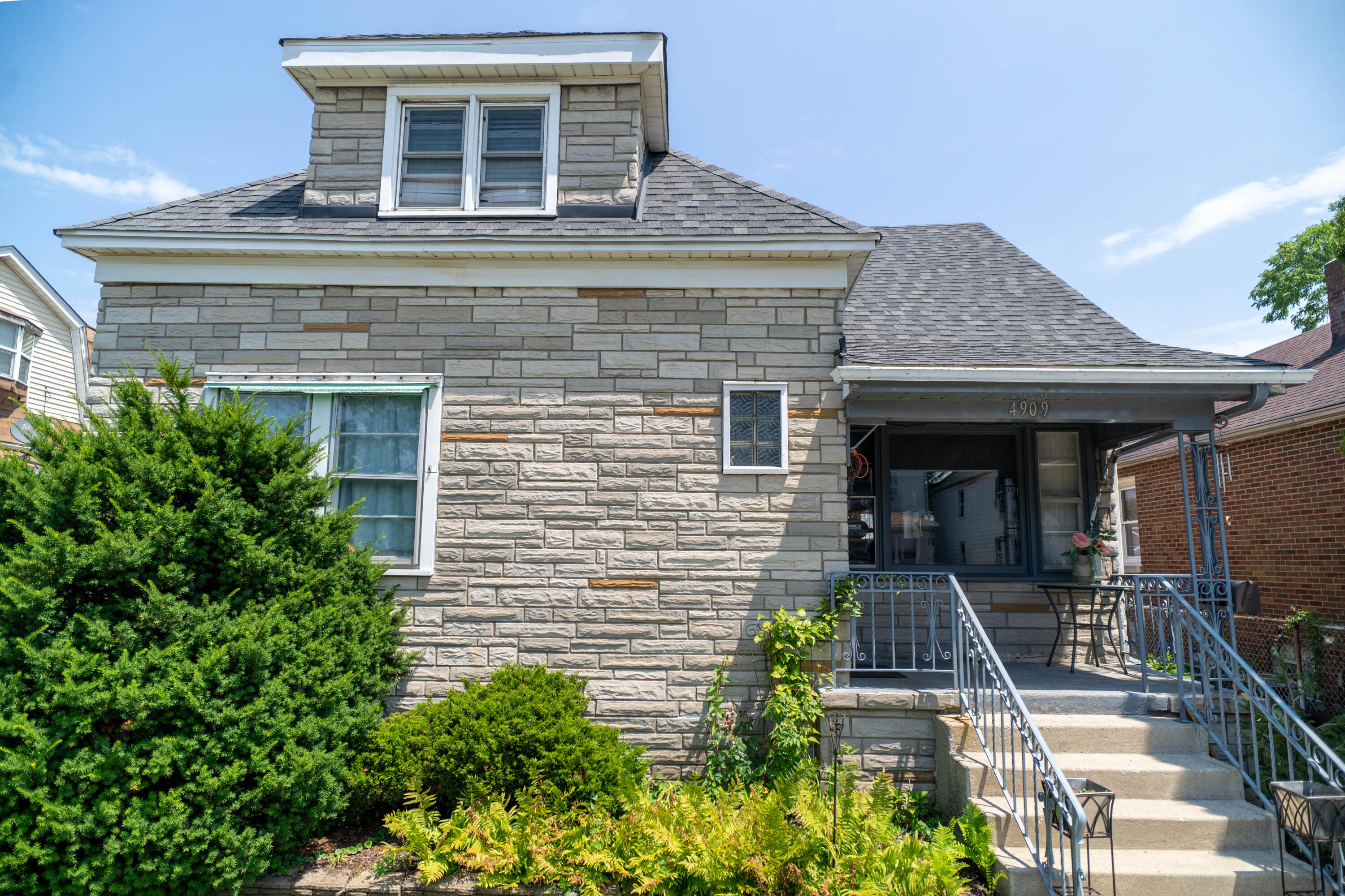 4909 Walsh Avenue
