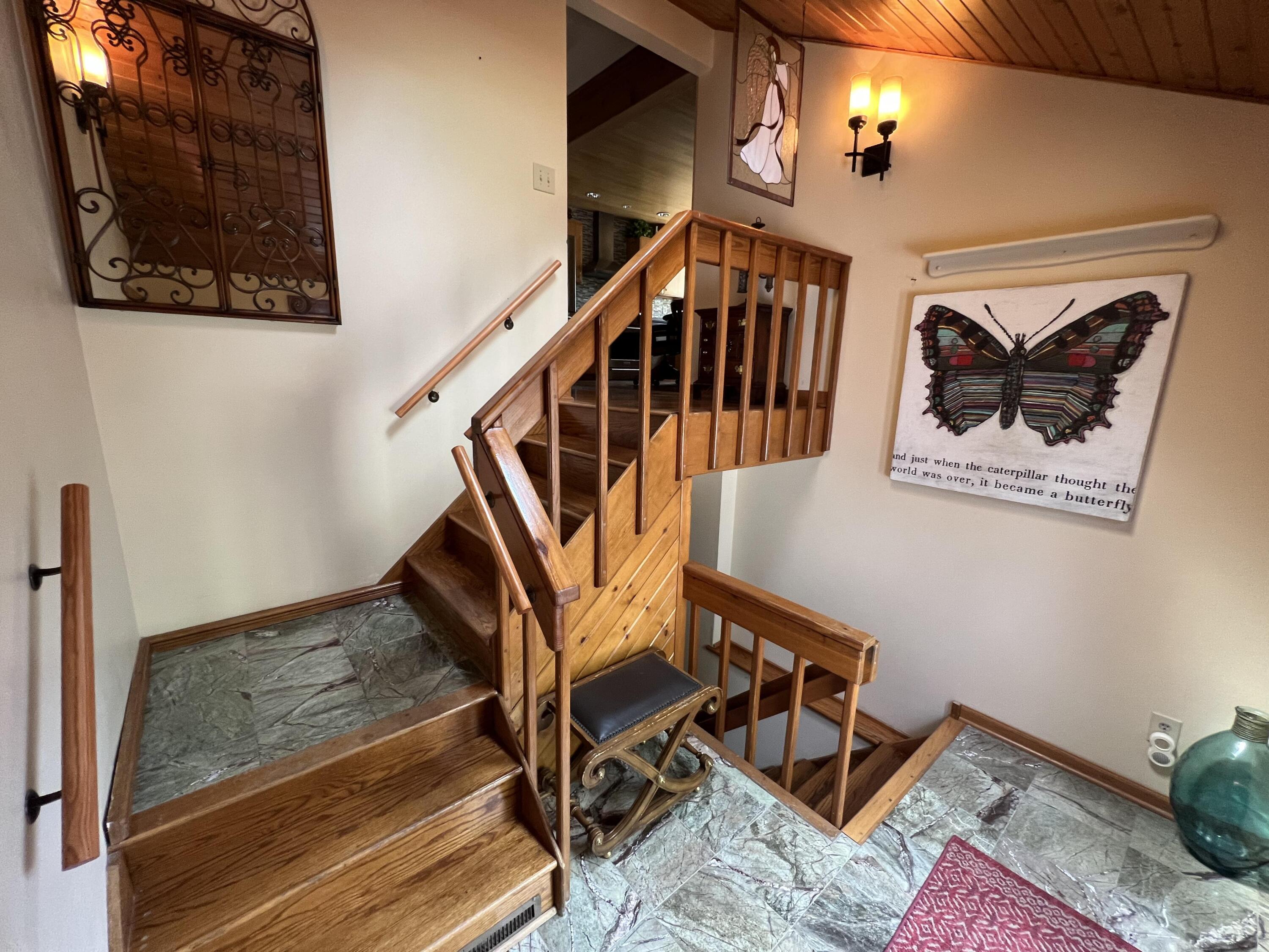 1576 Sunnyslope Drive