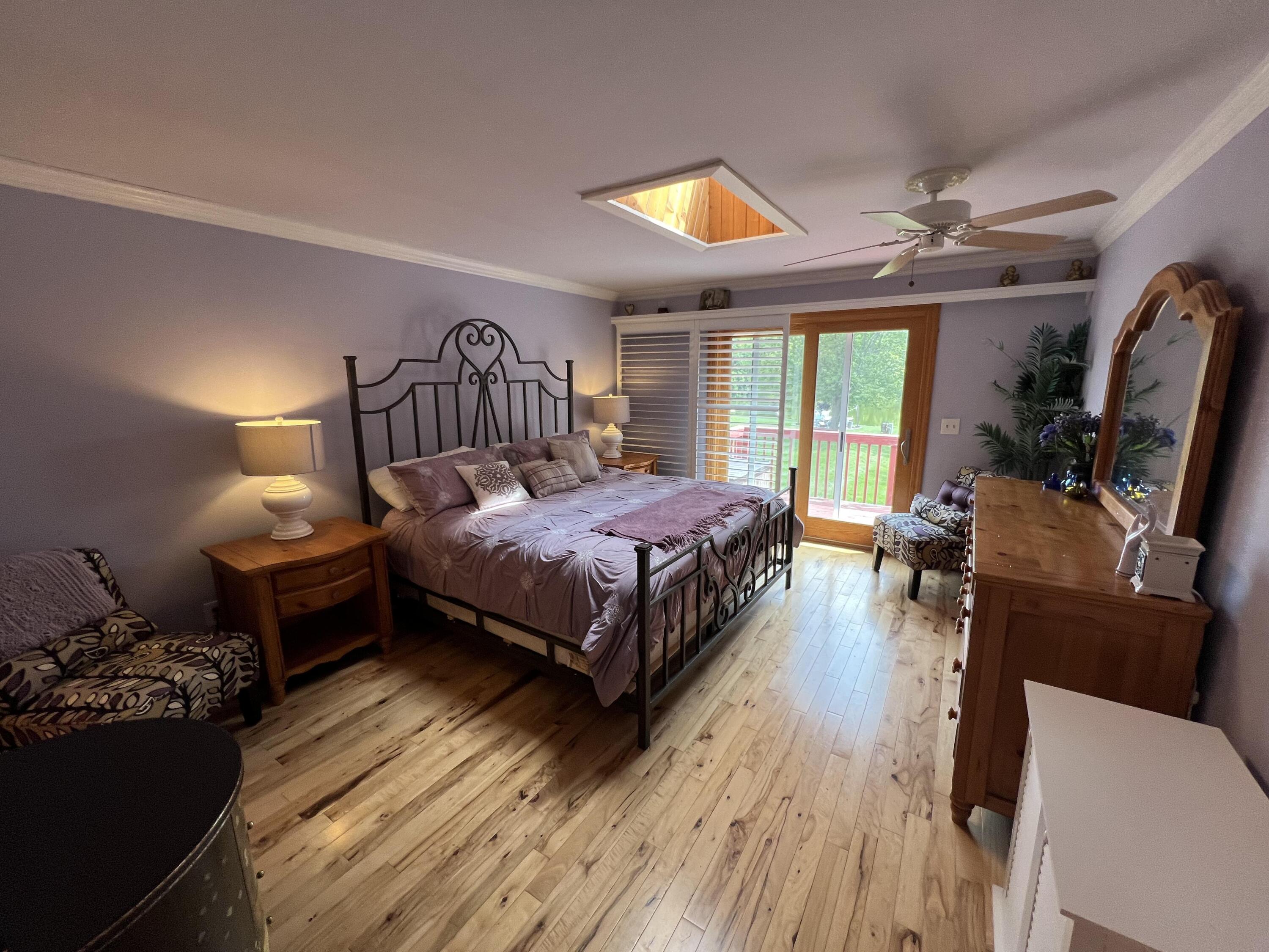 1576 Sunnyslope Drive
