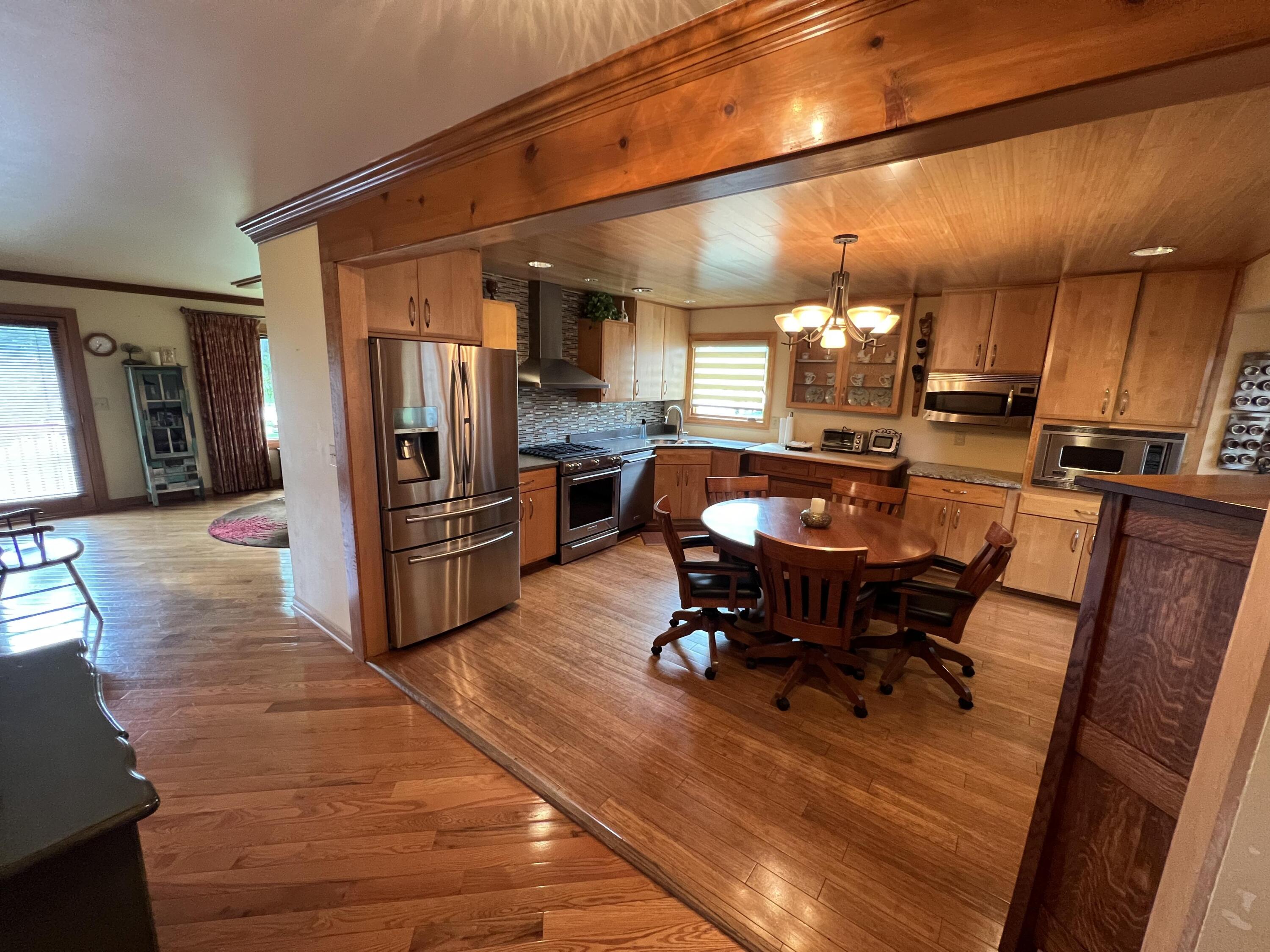 1576 Sunnyslope Drive
