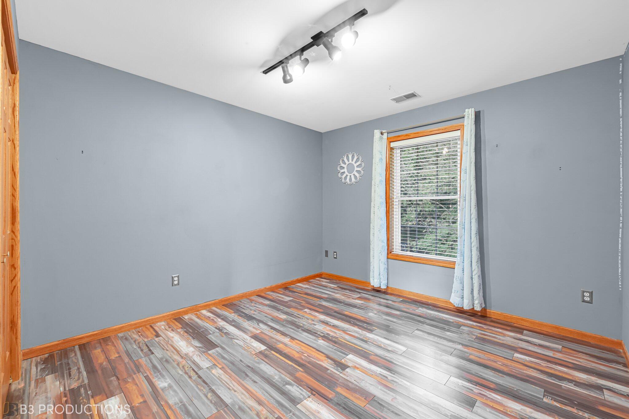 272 Castlewood Drive