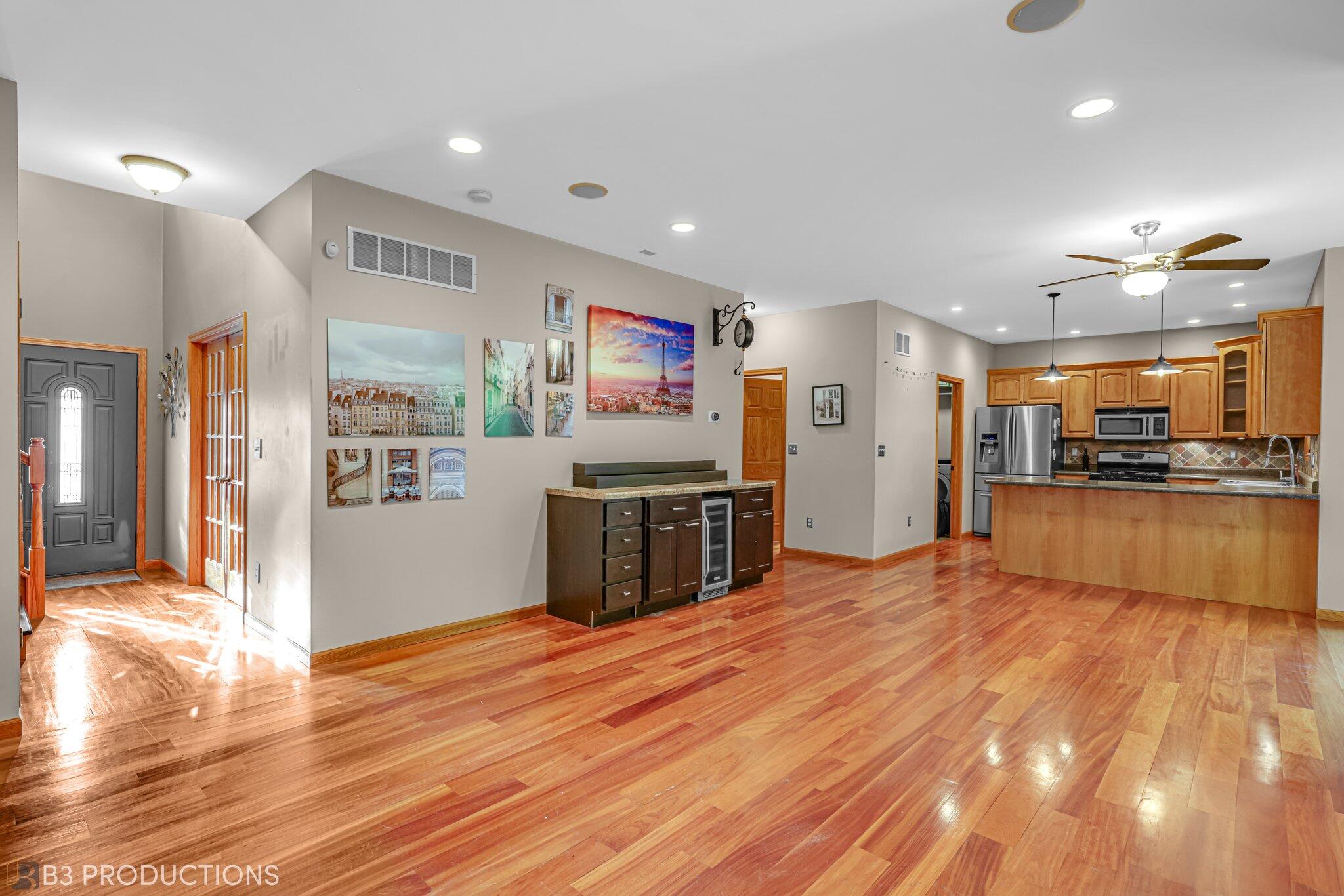 272 Castlewood Drive
