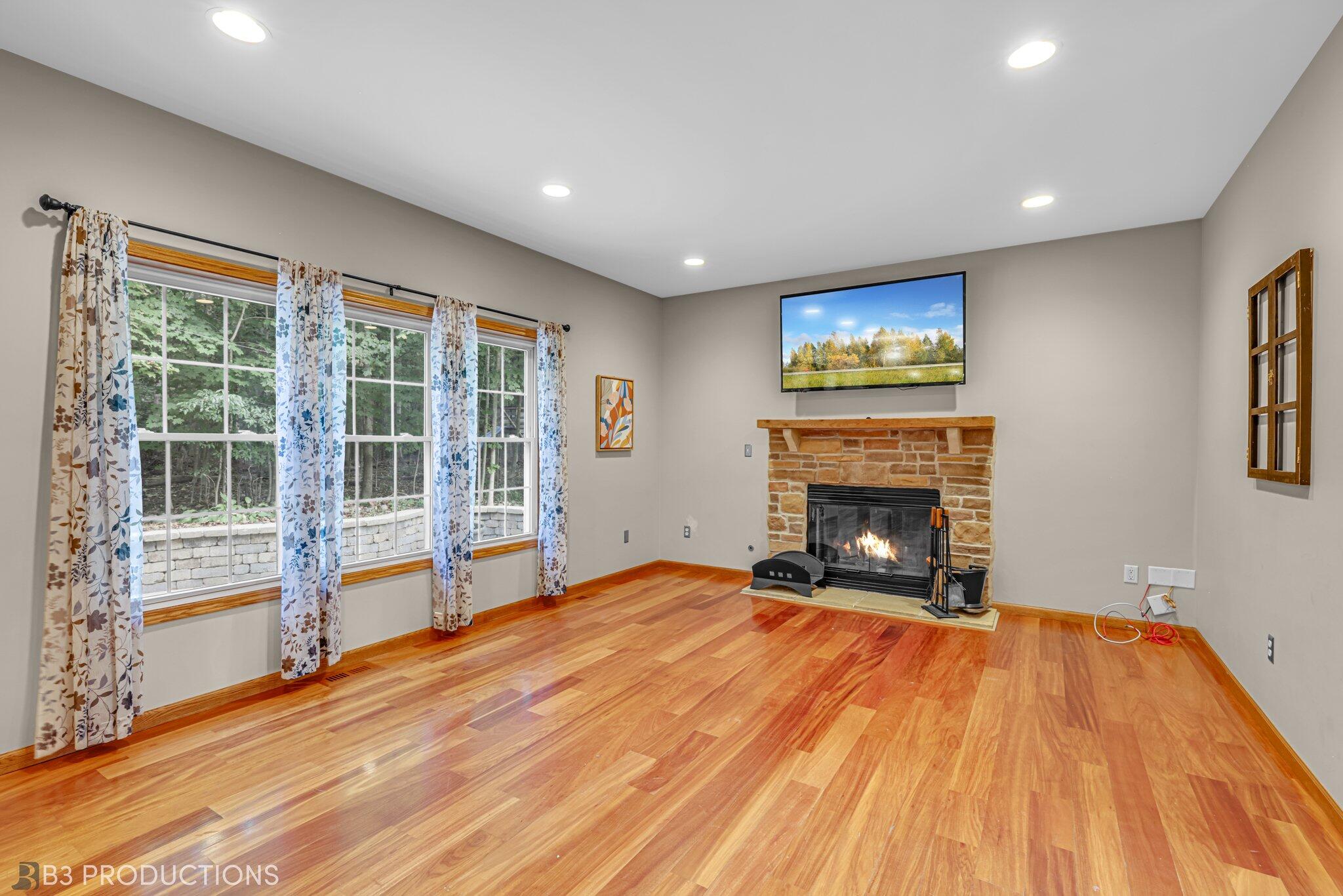 272 Castlewood Drive