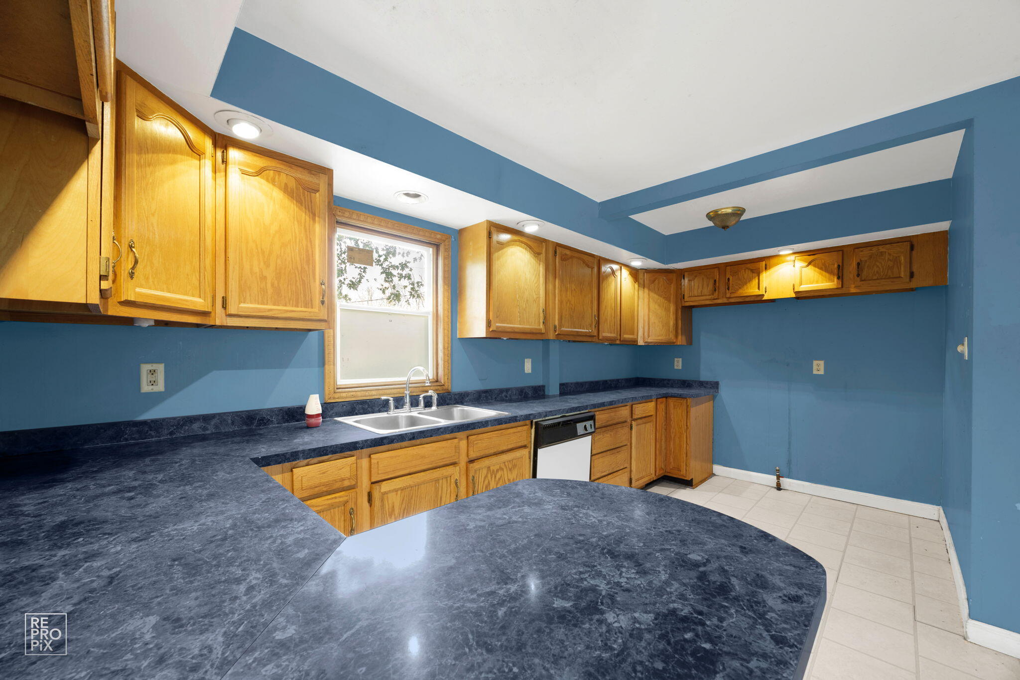 2815 Woodward Street