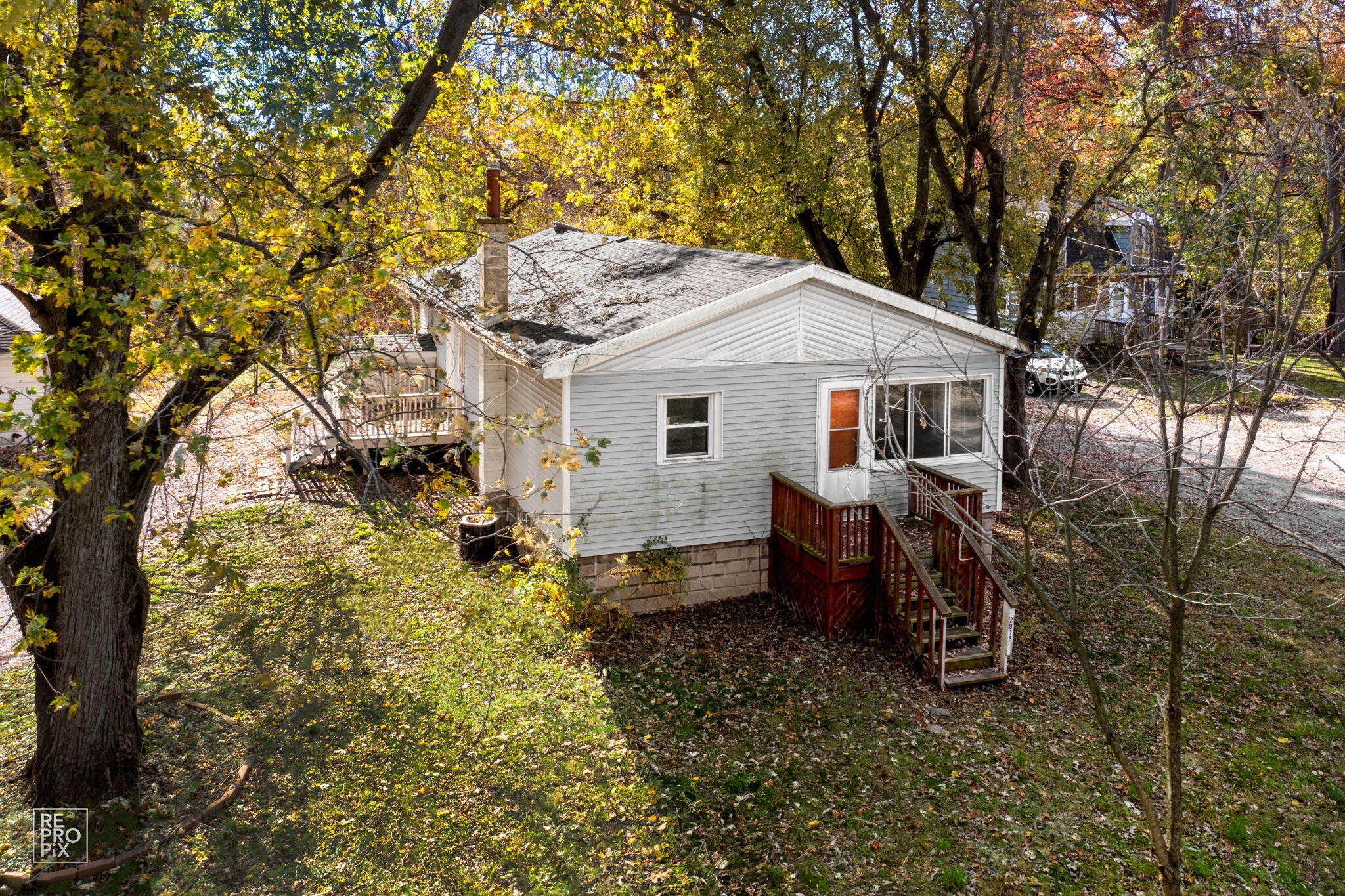 2815 Woodward Street