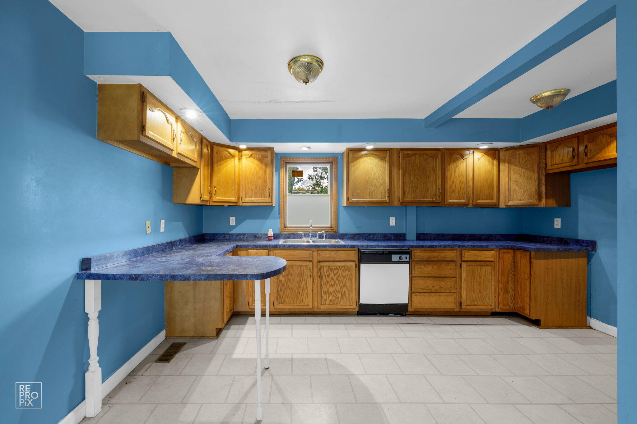 2815 Woodward Street