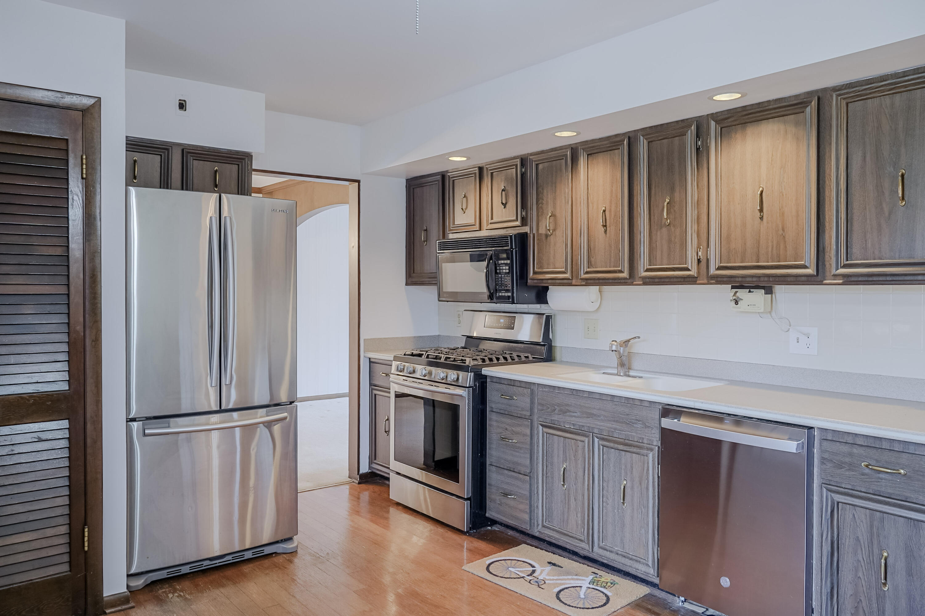 1407 Oriole Drive
