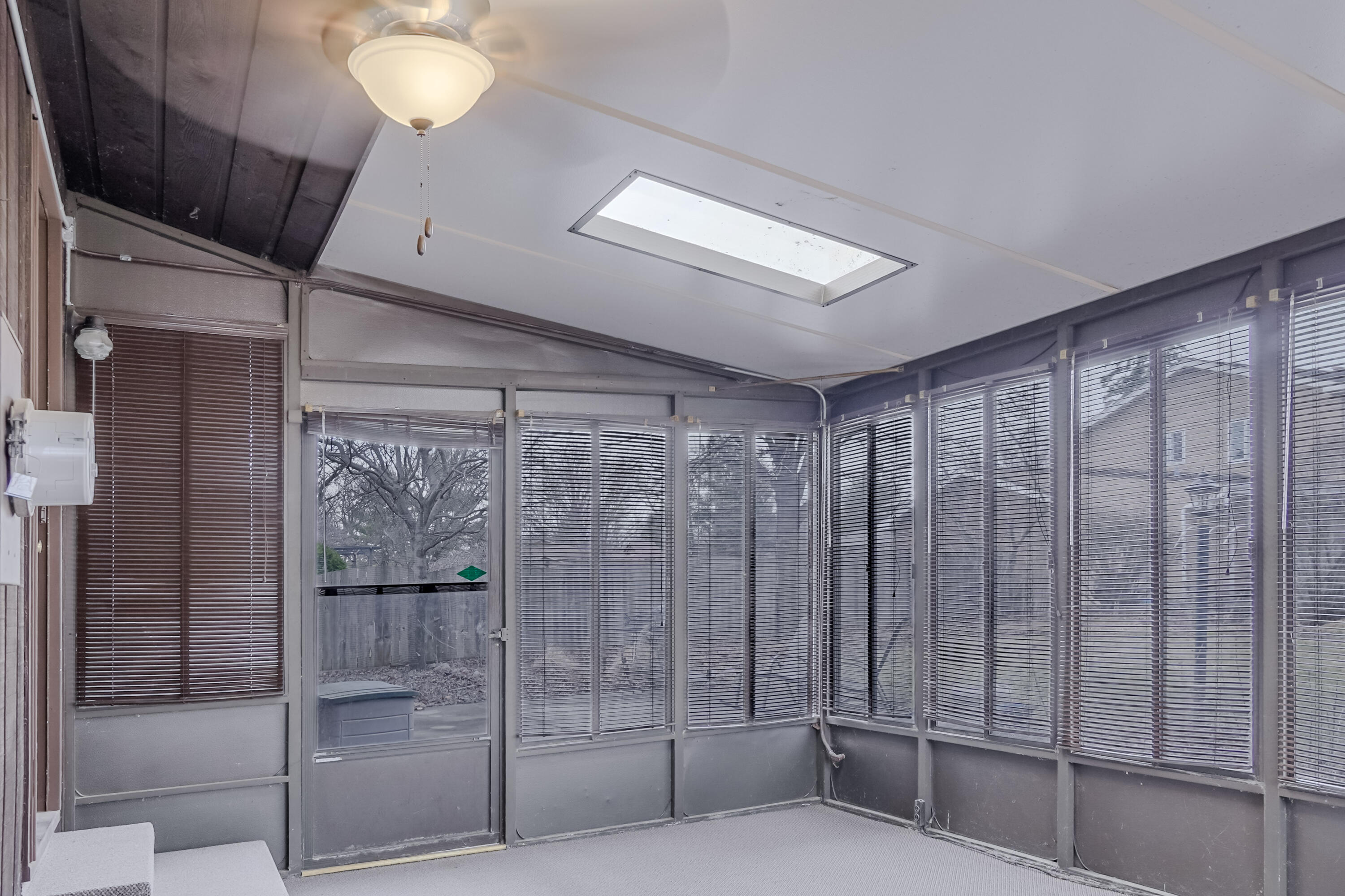 1407 Oriole Drive