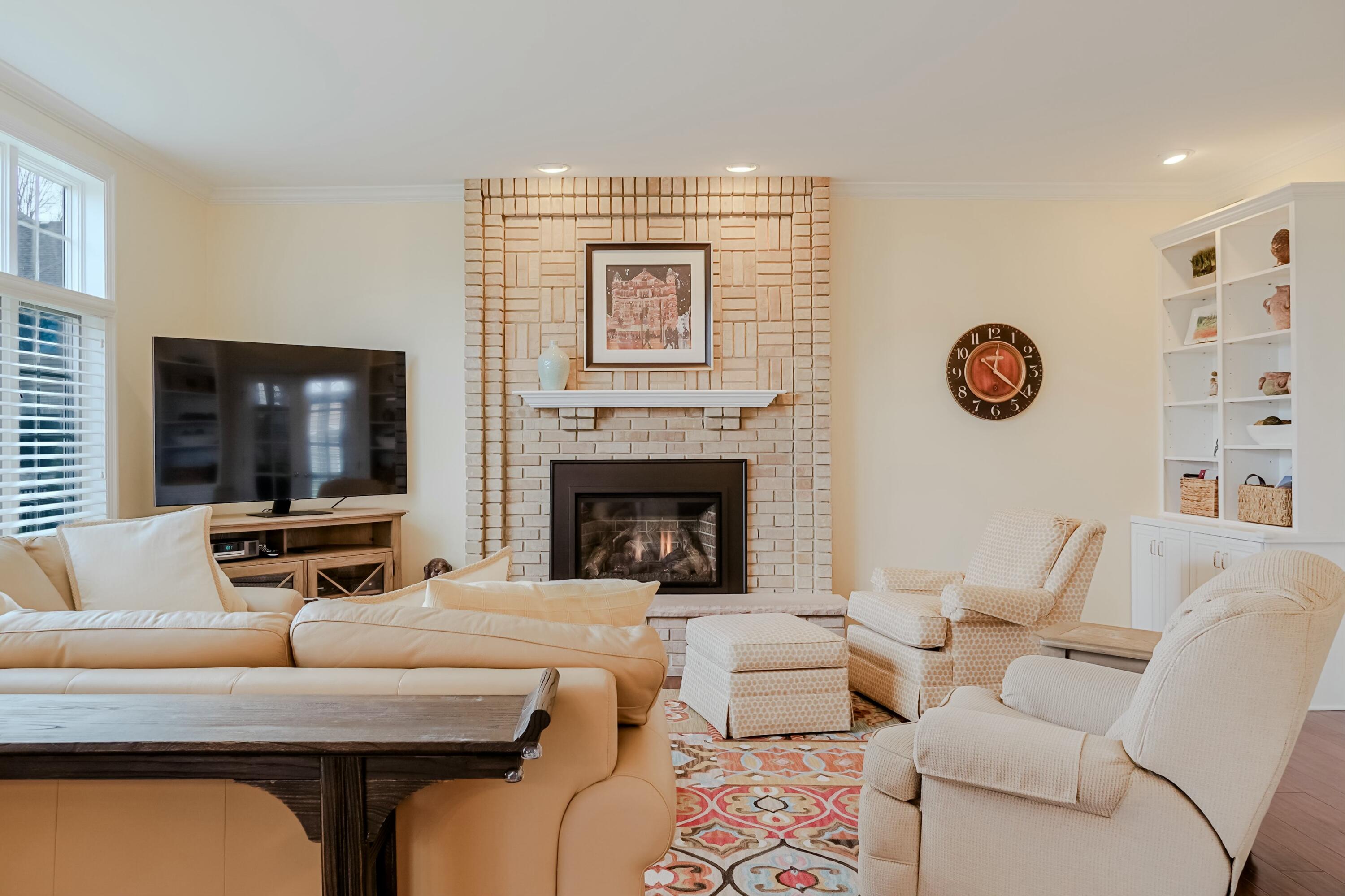 7541 Foxwood Drive