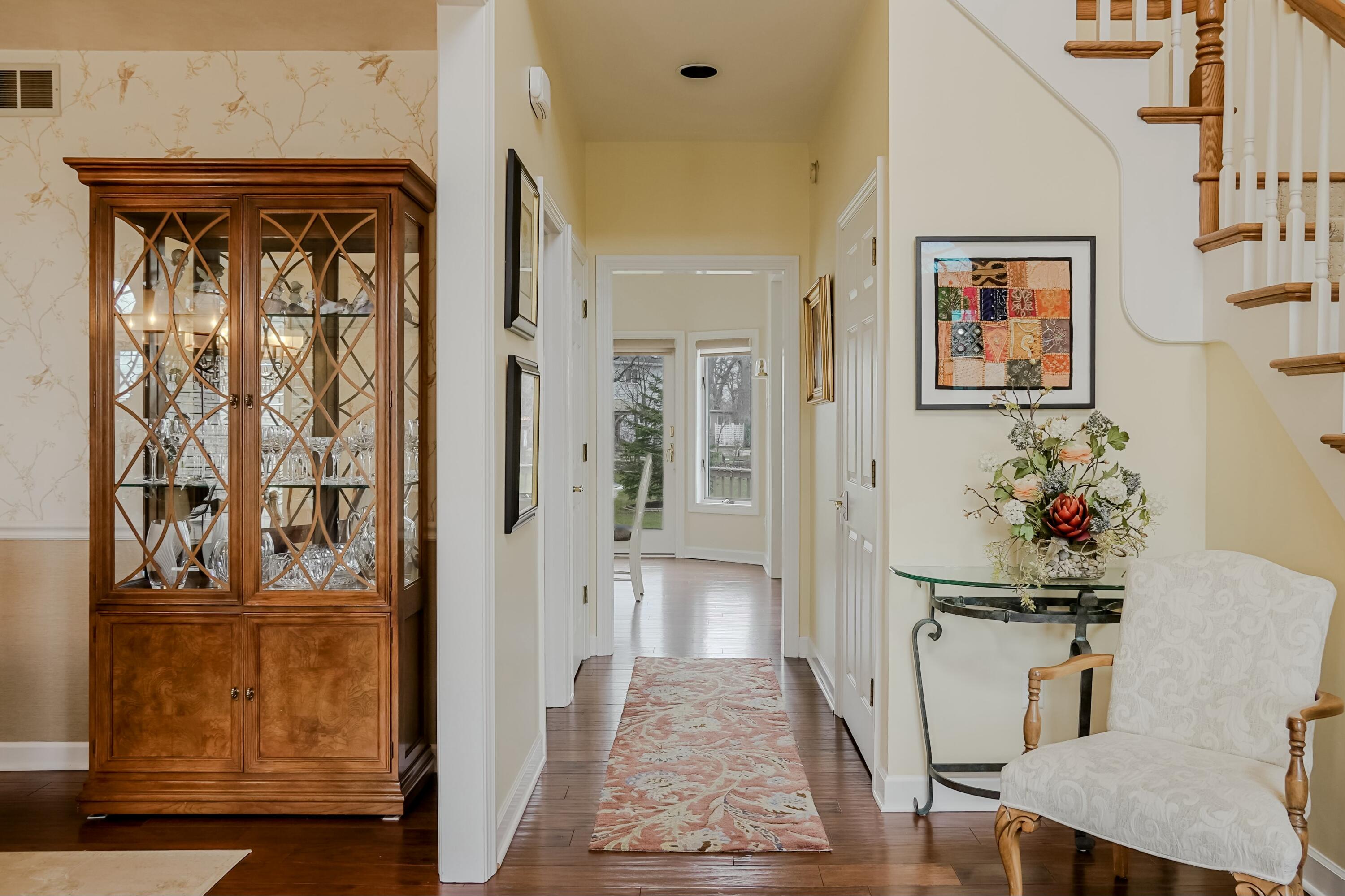 7541 Foxwood Drive
