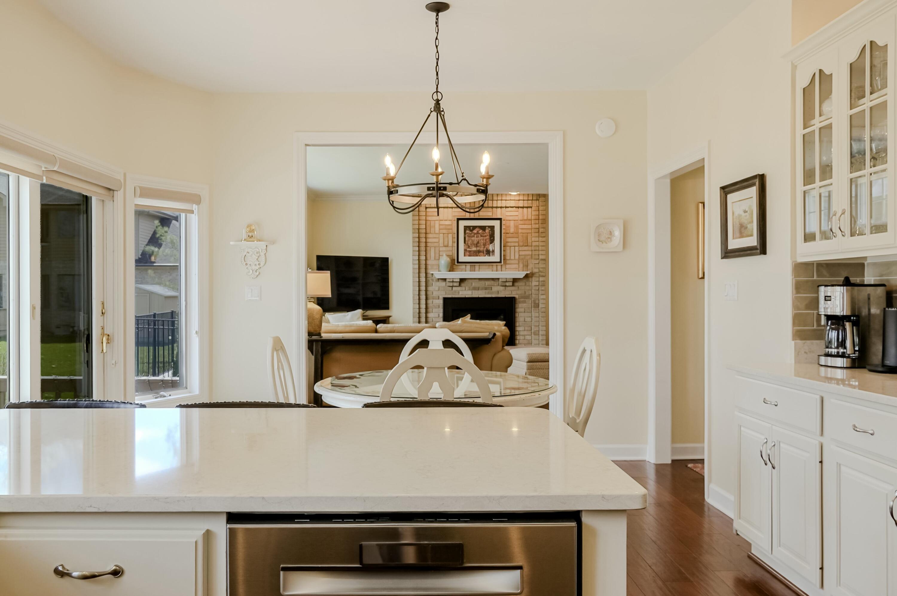 7541 Foxwood Drive