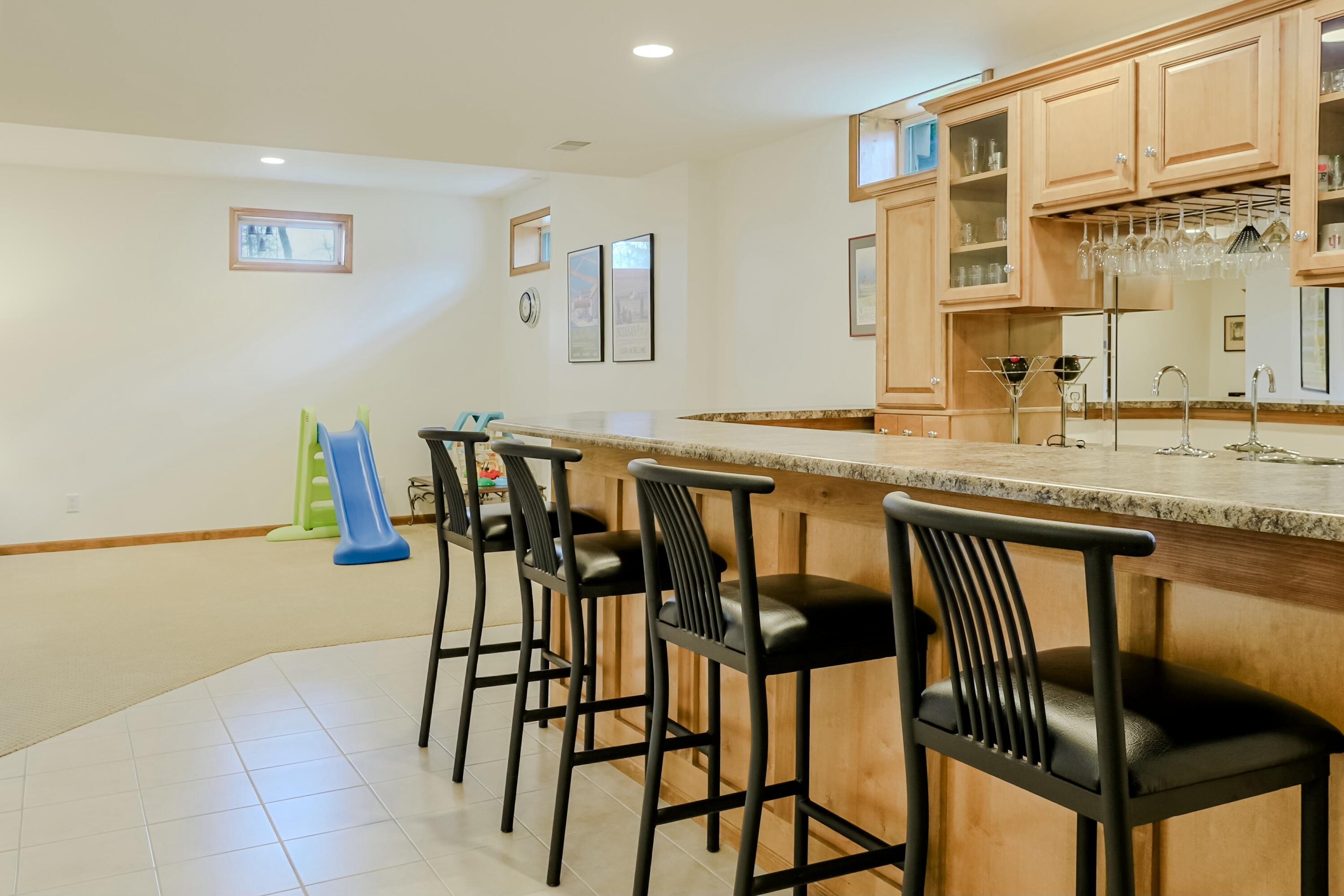 7541 Foxwood Drive