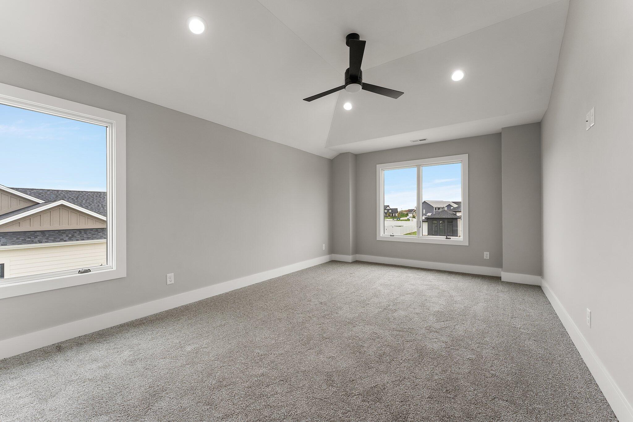 9201 Iris Drive