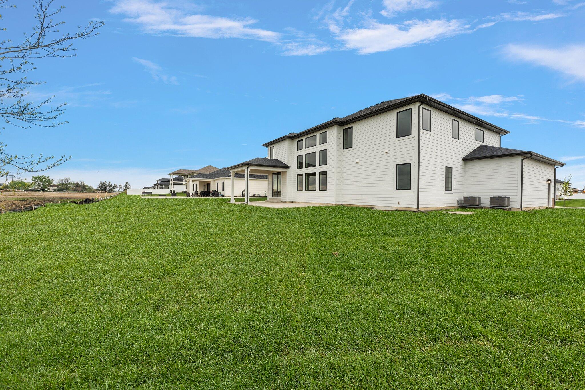 9201 Iris Drive