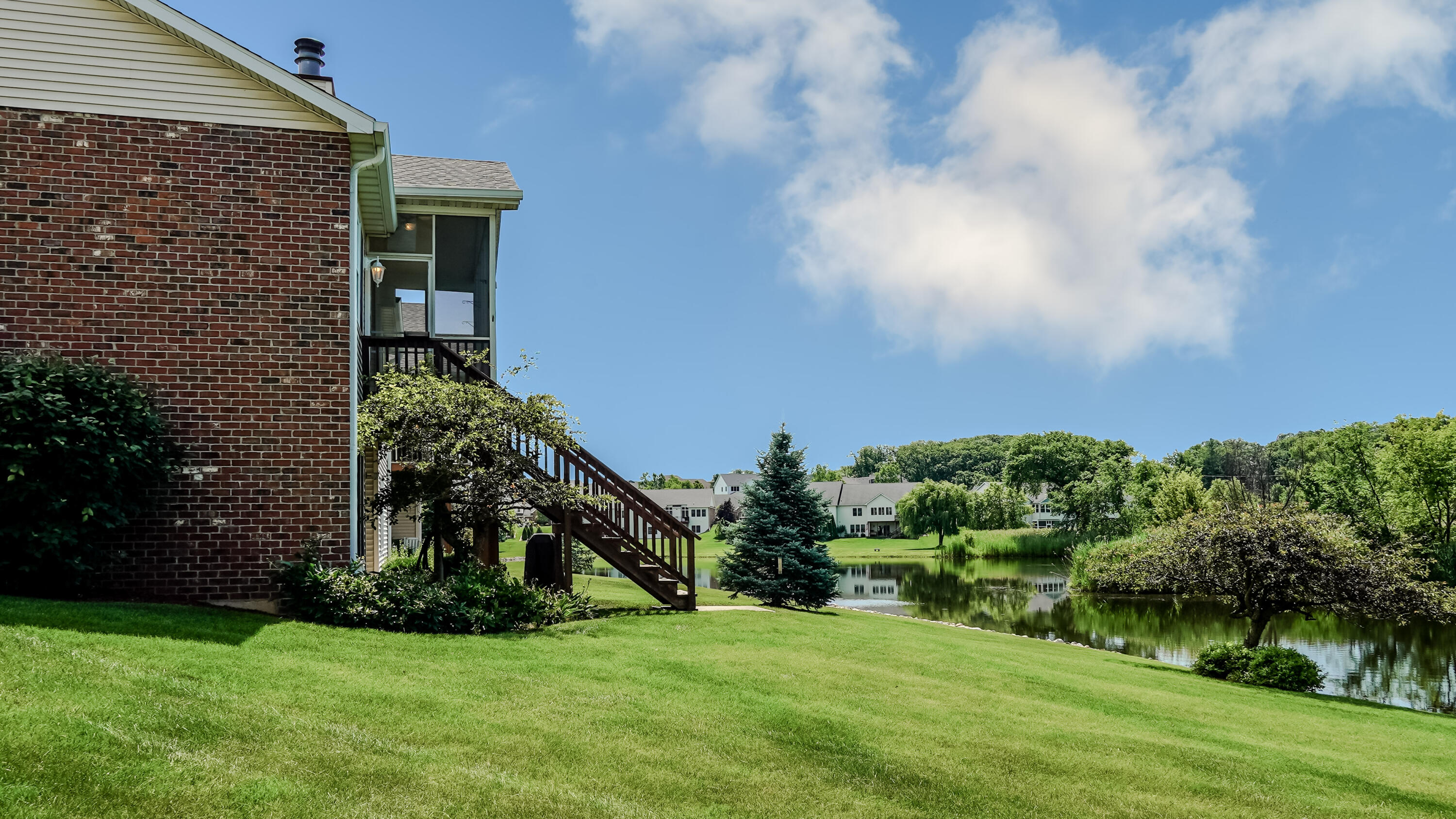 960 Ryan Court