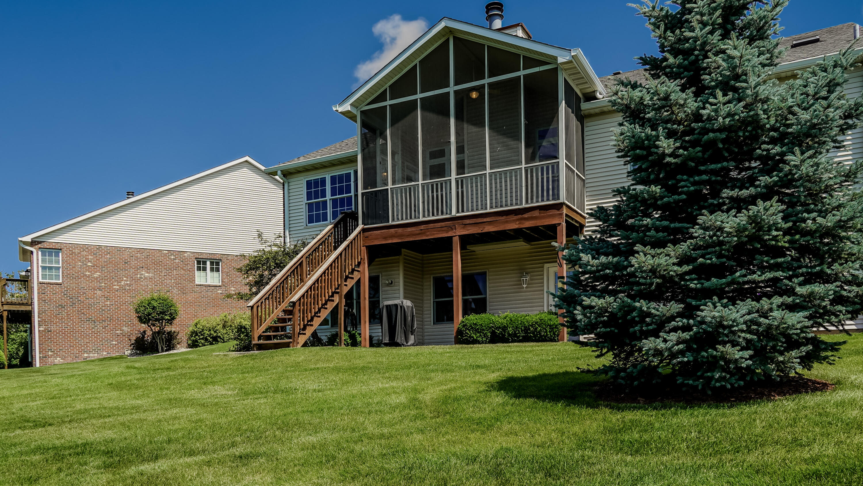 960 Ryan Court