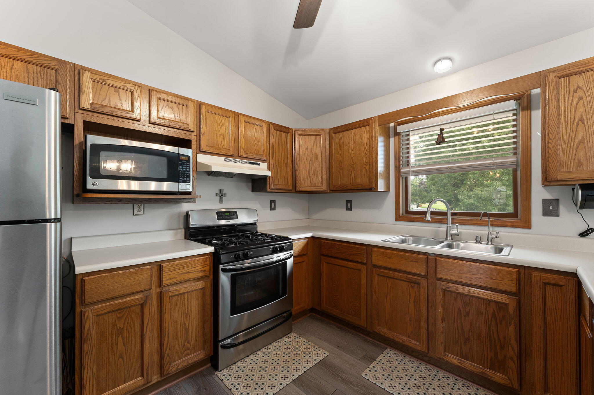 4002 Willowood Court