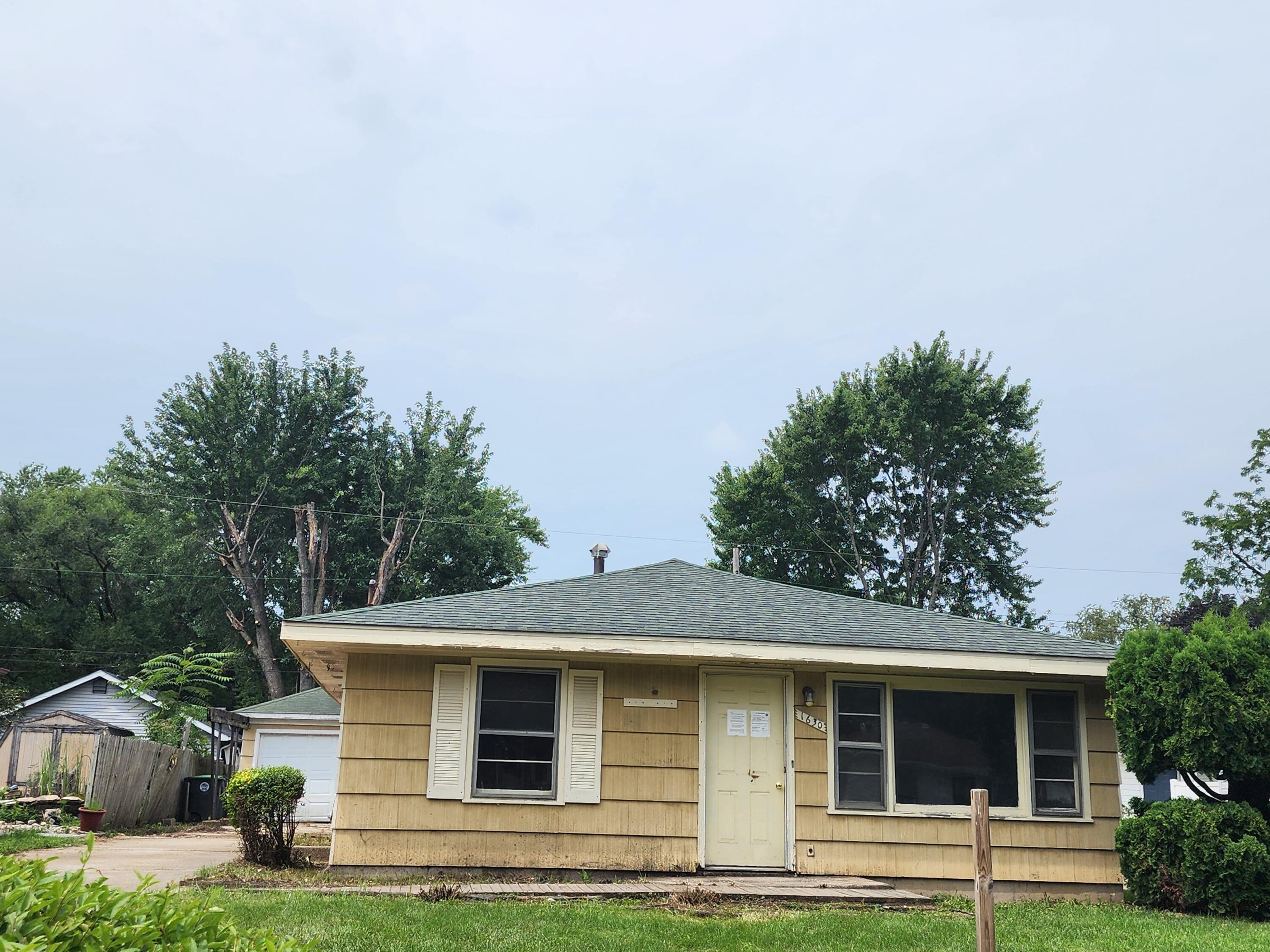 1630 Vine Court