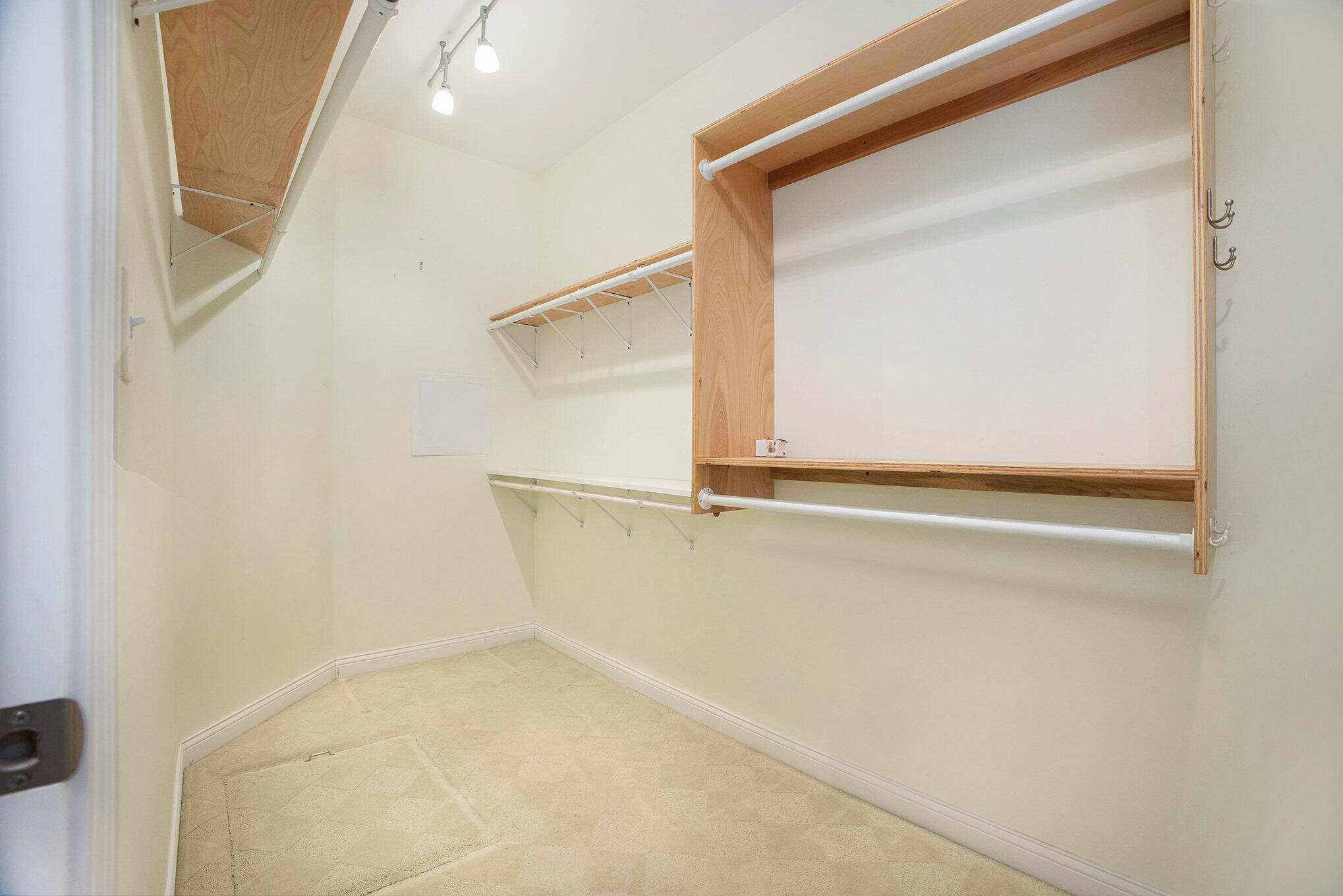 10198 California Street