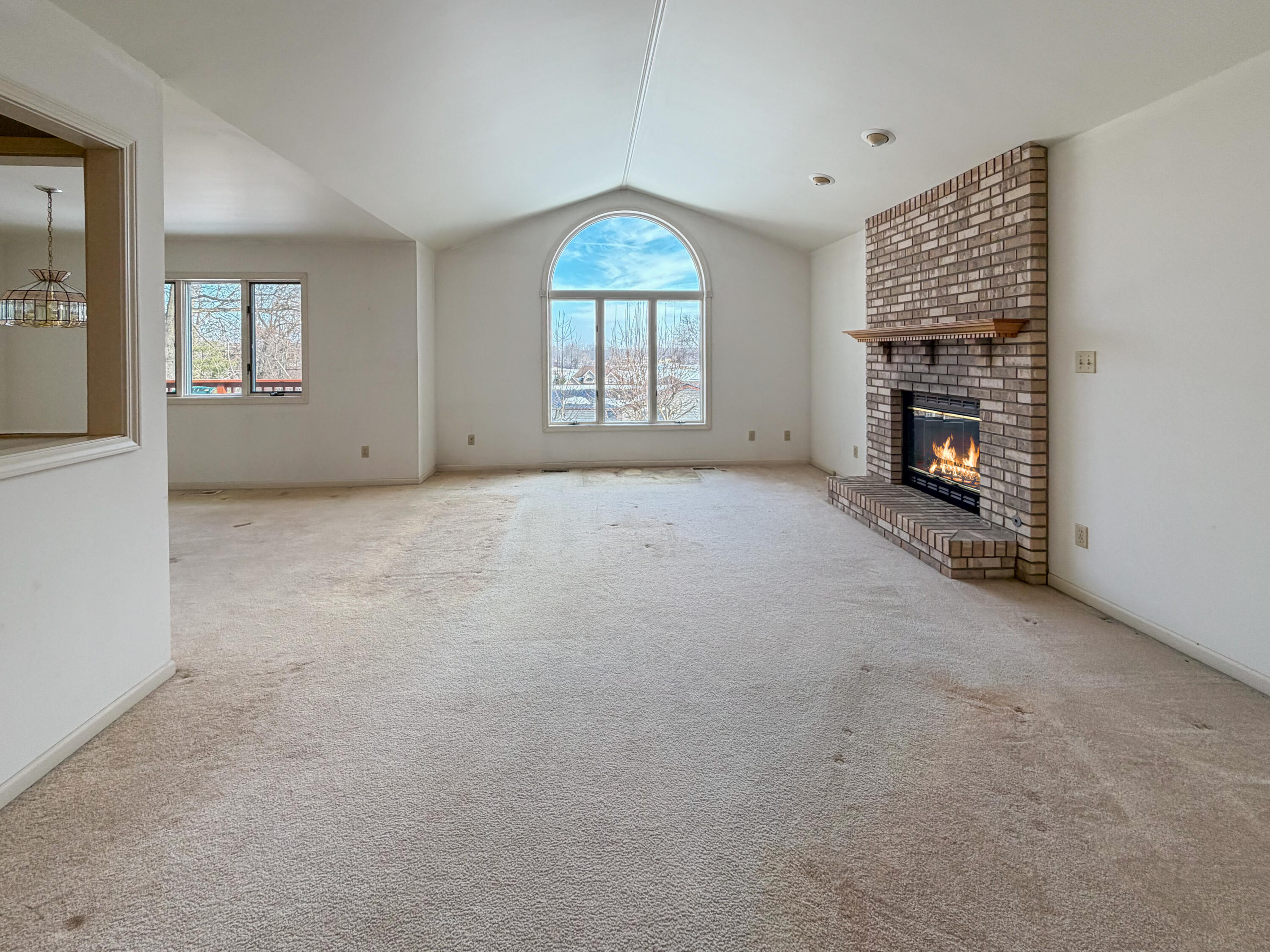 1128 Country Club Drive
