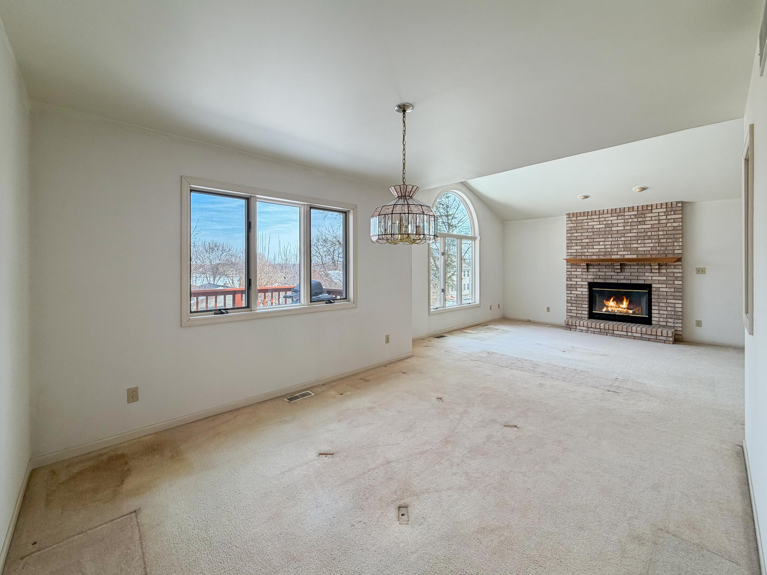 1128 Country Club Drive