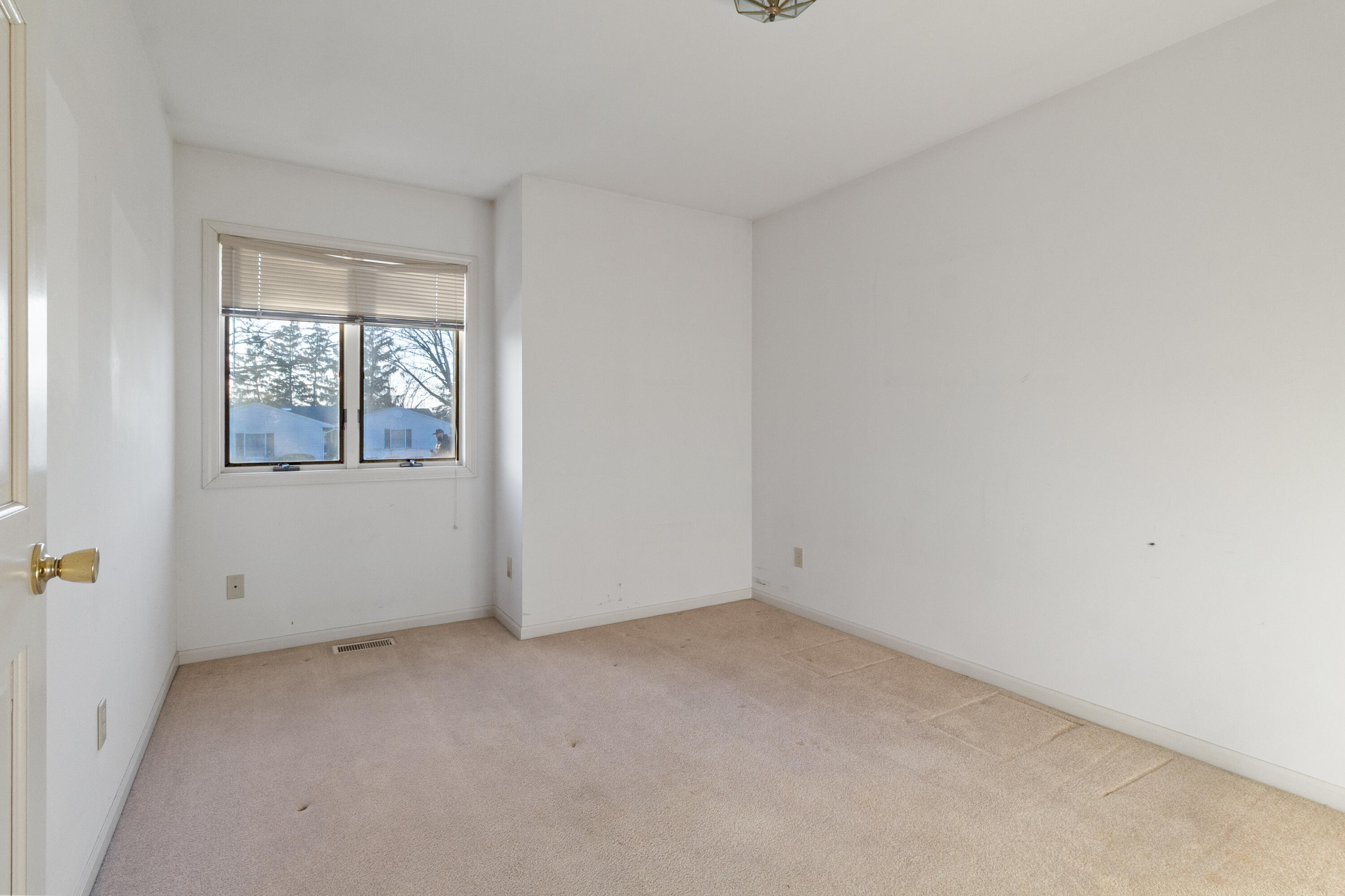 1128 Country Club Drive