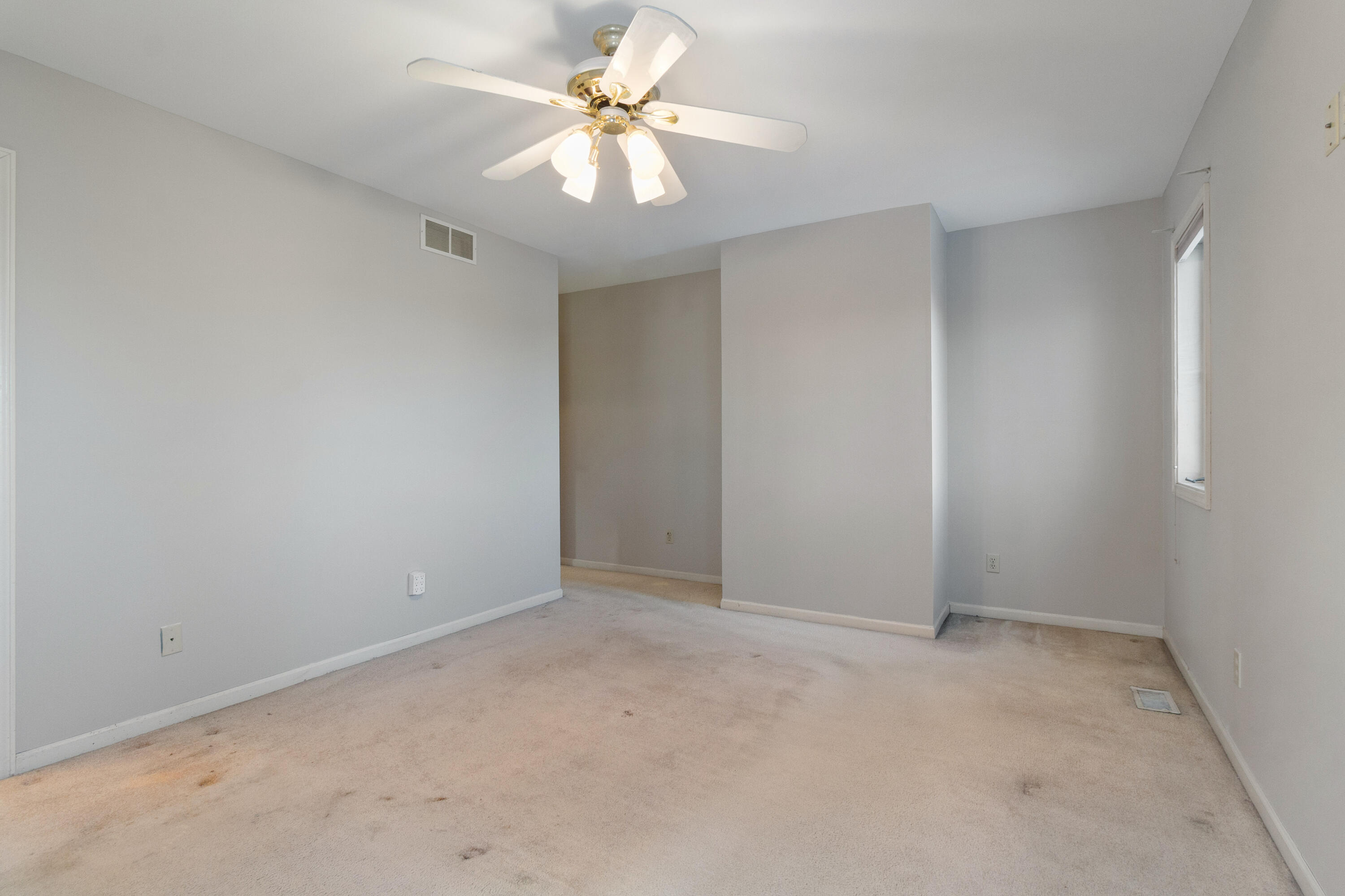 1128 Country Club Drive