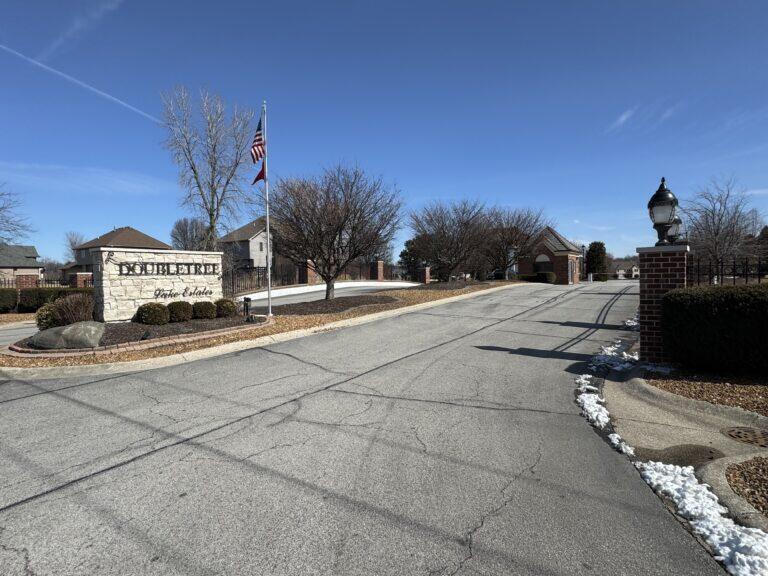 8786 Doubletree Drive N