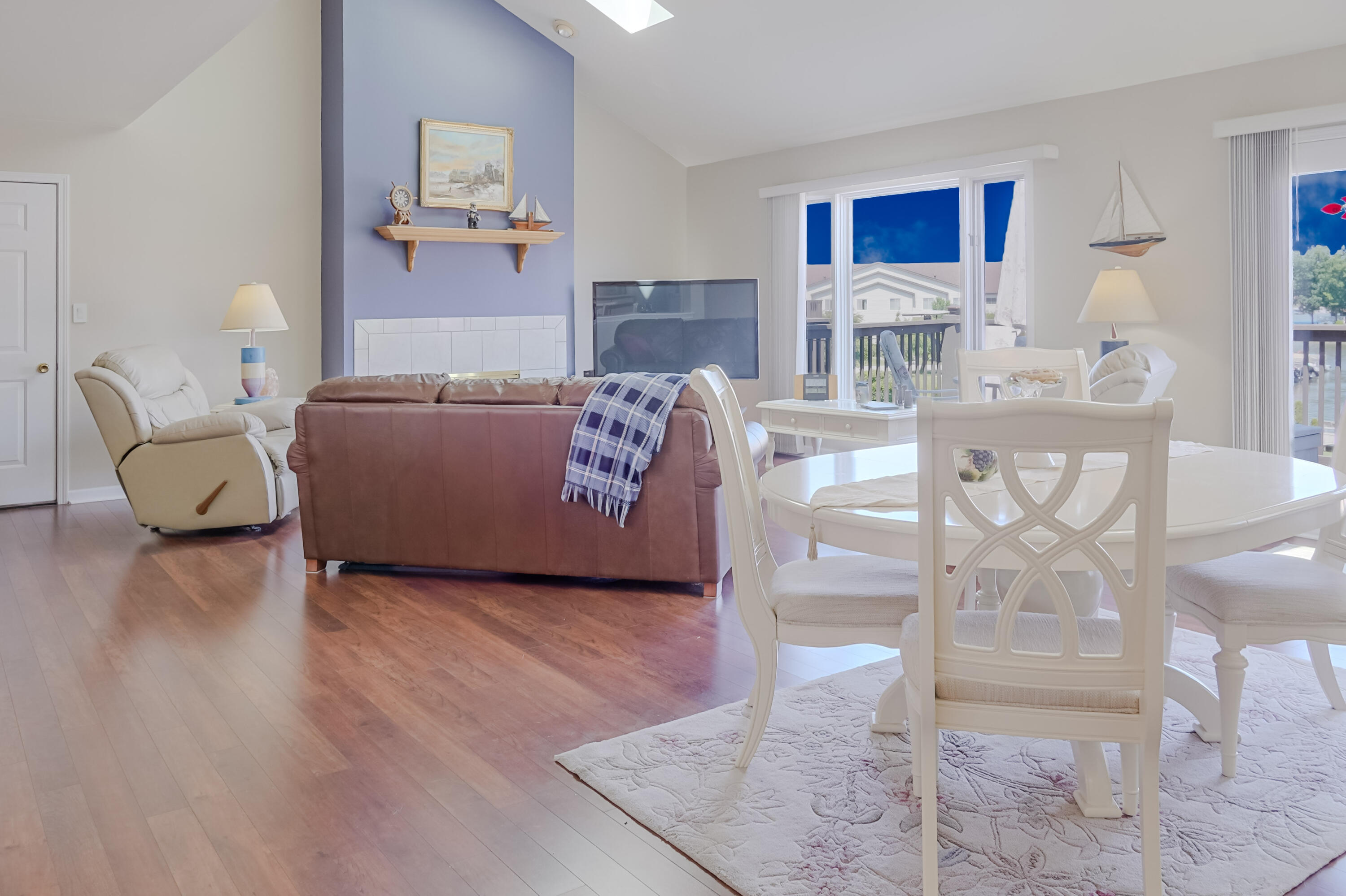 5065 Spinnaker Lane Unit: D