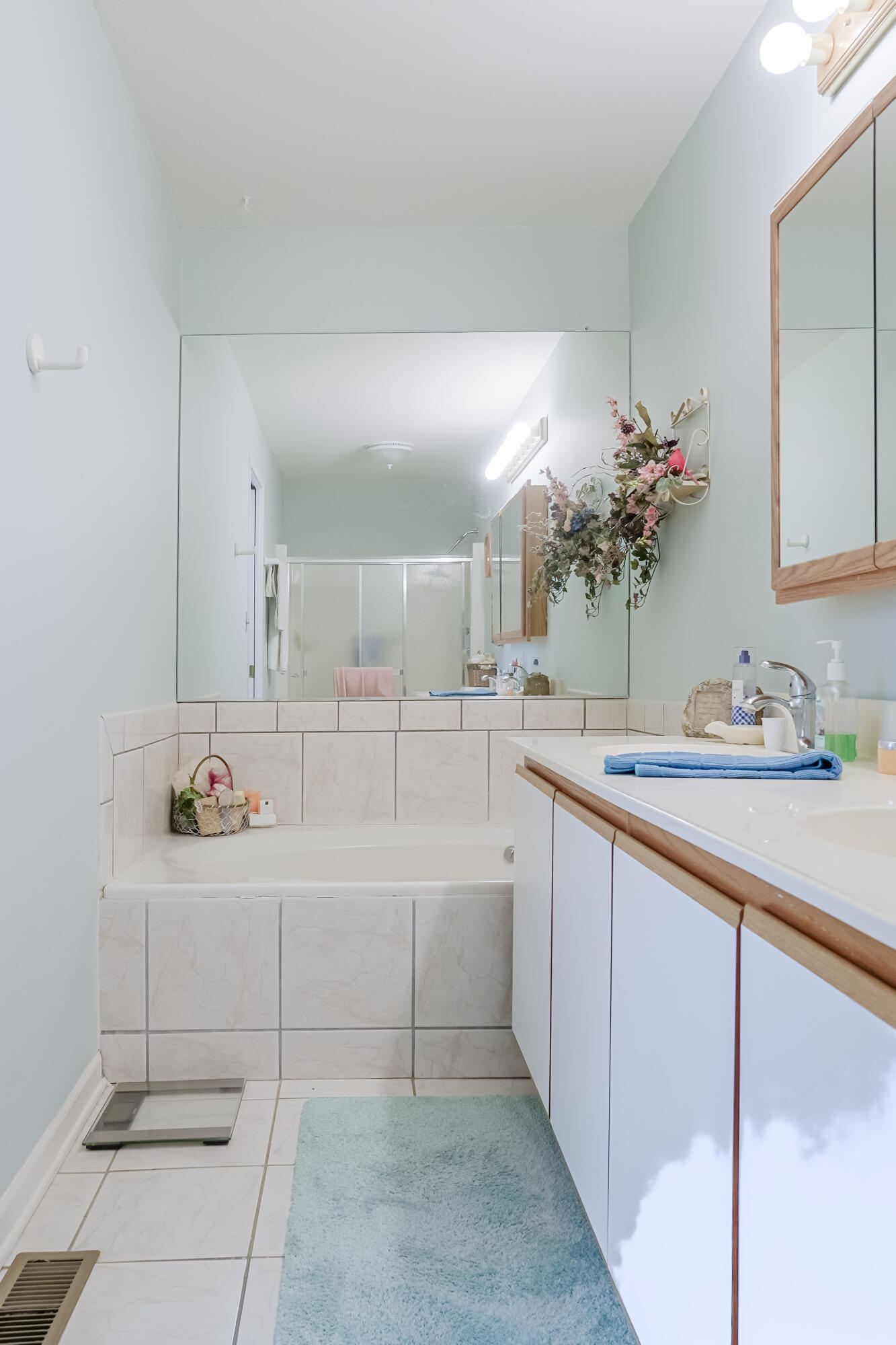 5065 Spinnaker Lane Unit: D