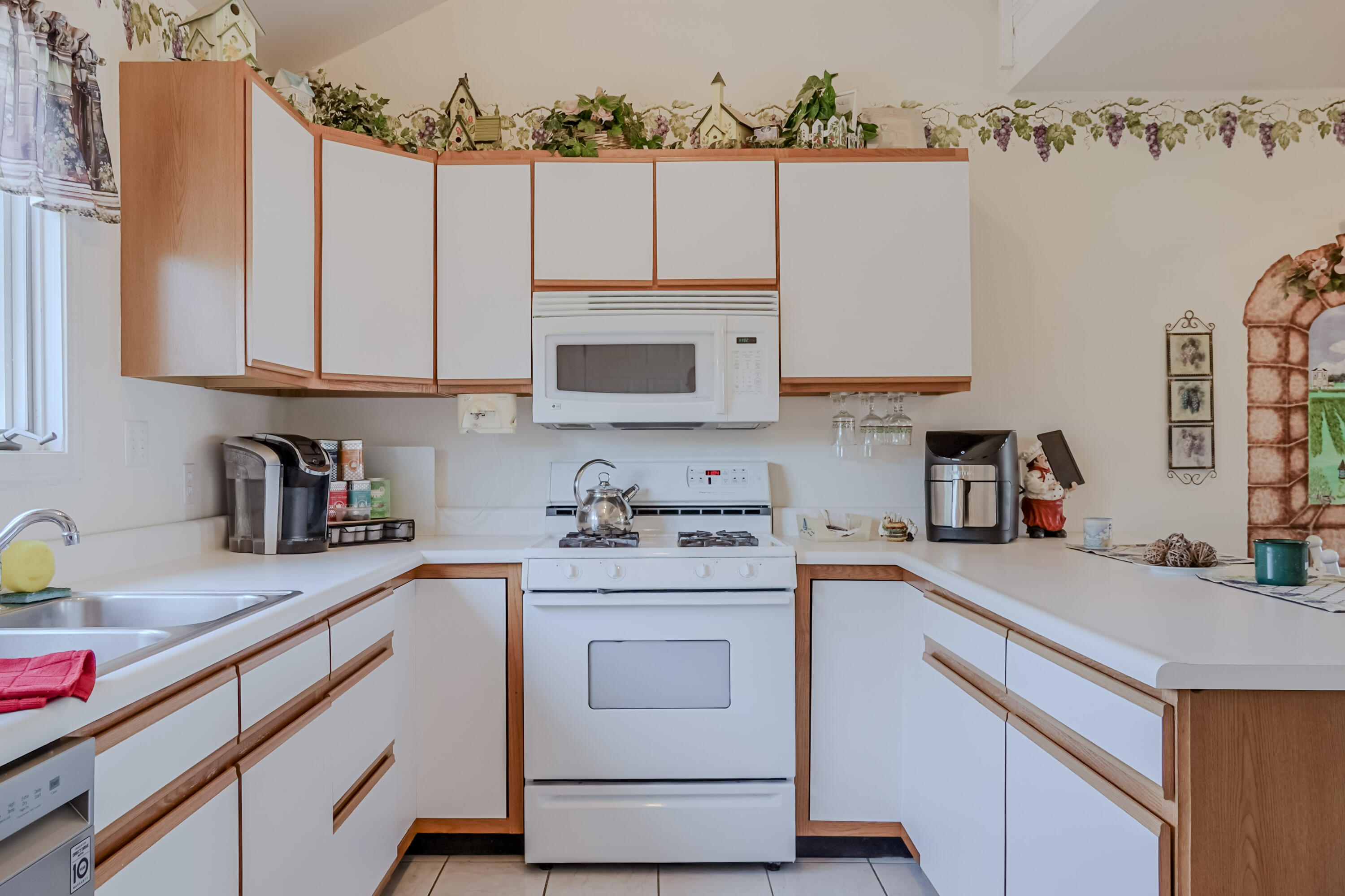 5065 Spinnaker Lane Unit: D