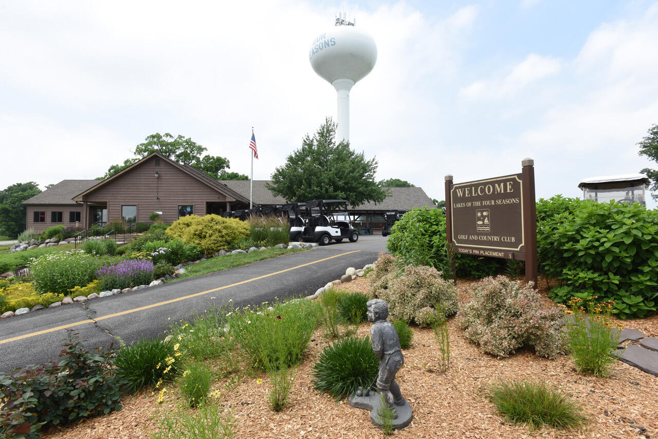 5065 Spinnaker Lane Unit: D