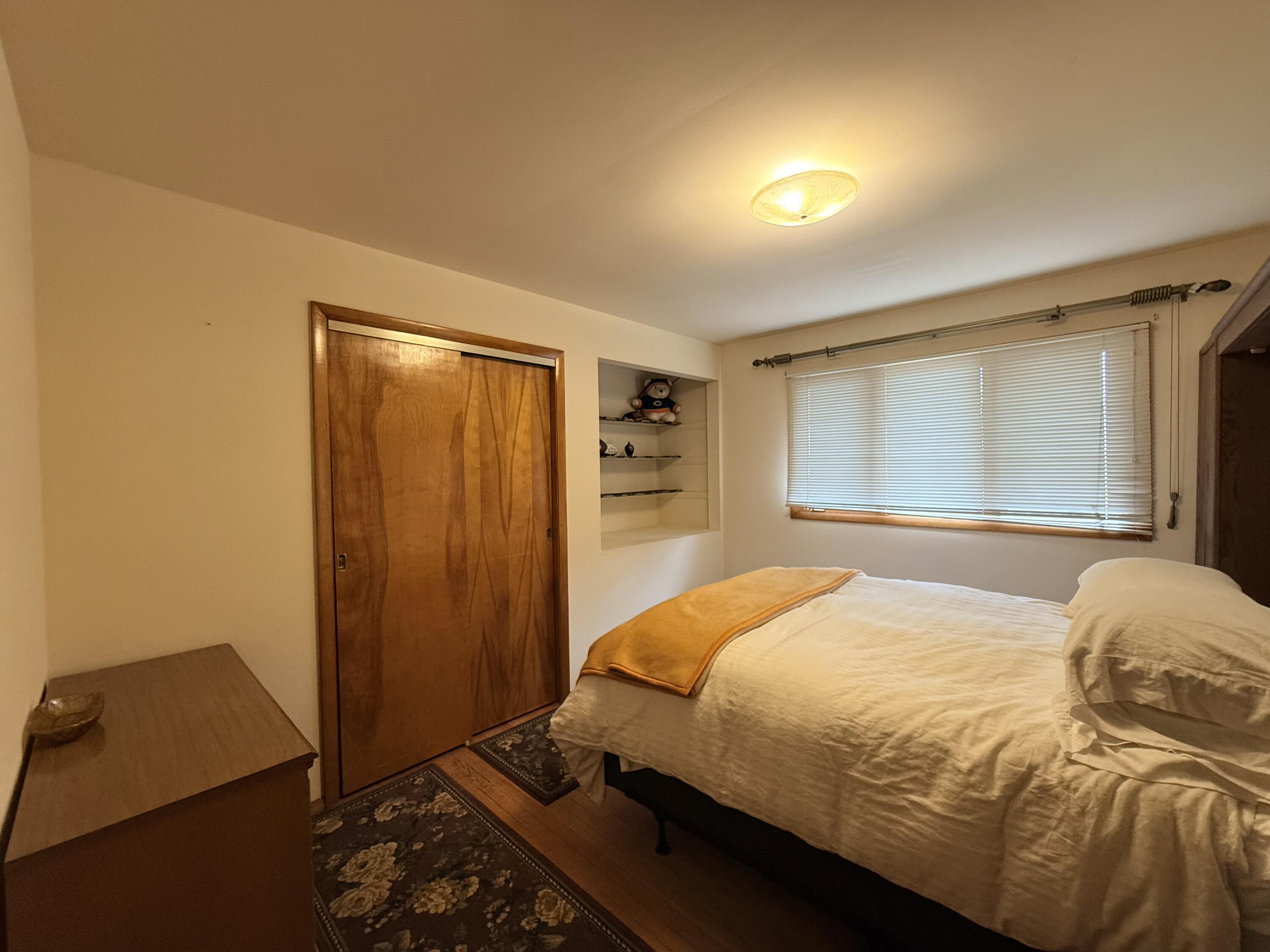 1810 W 95th Court