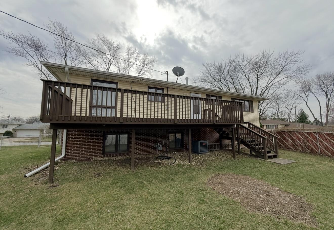 1810 W 95th Court