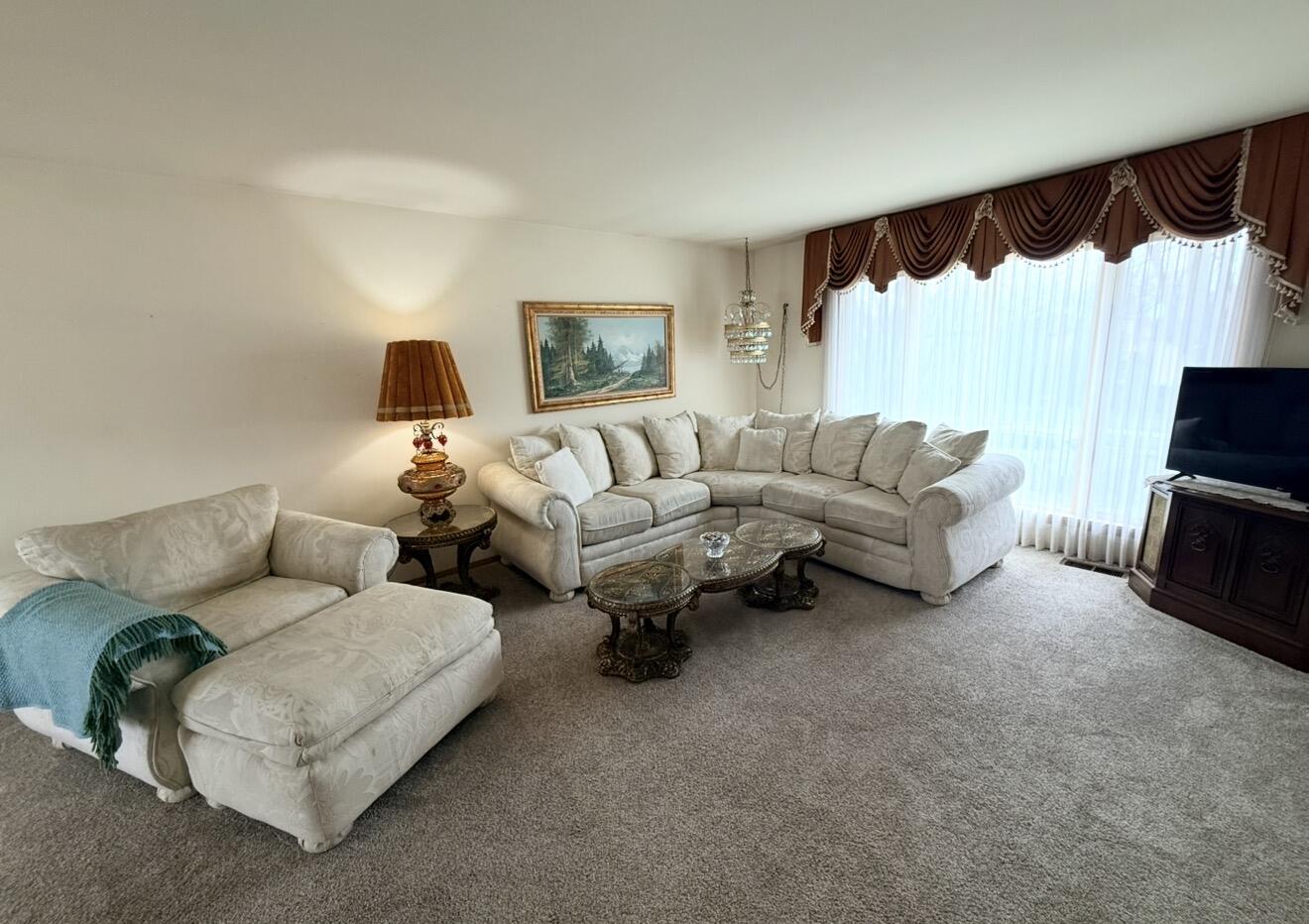 1810 W 95th Court