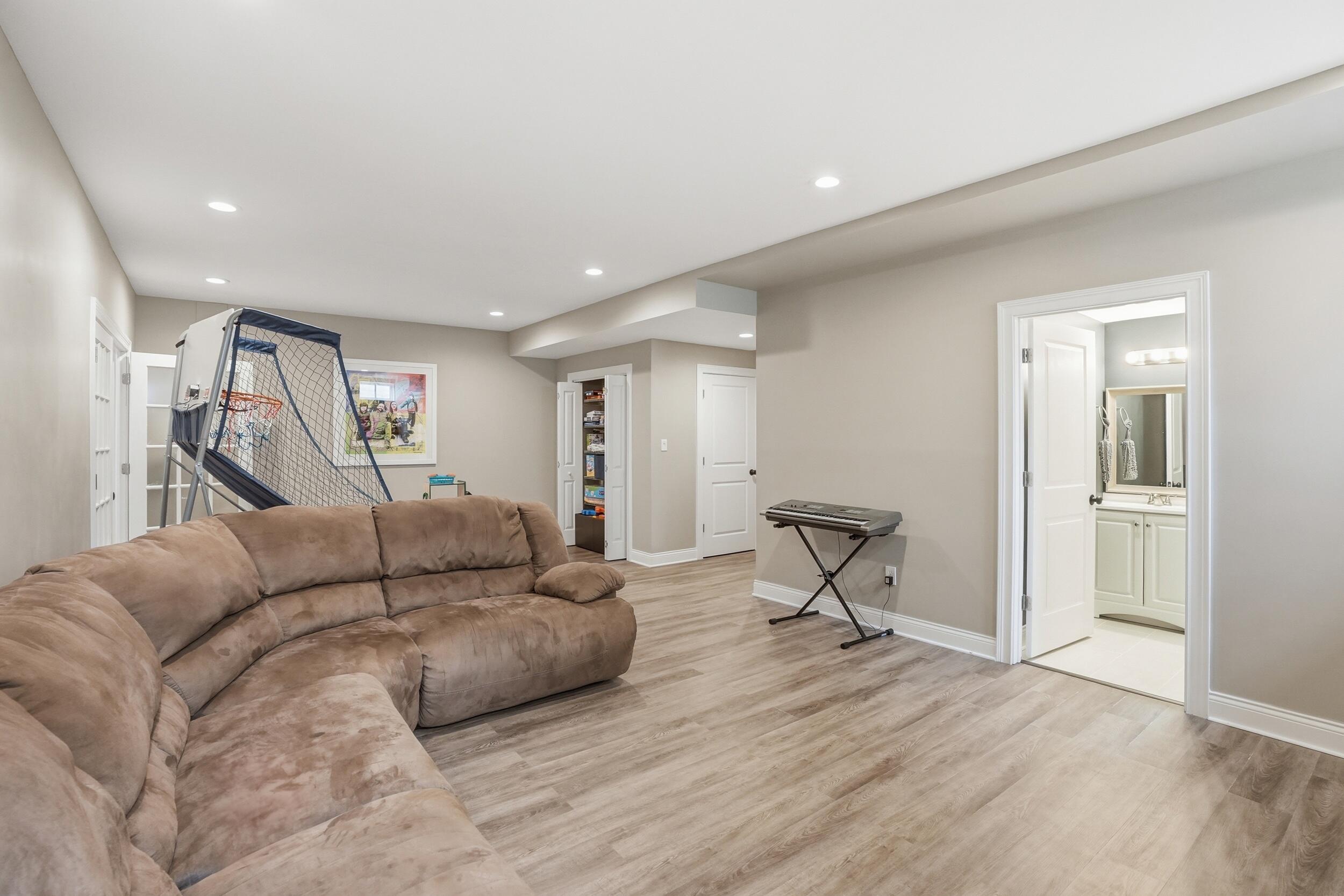 13306 Superior Lane