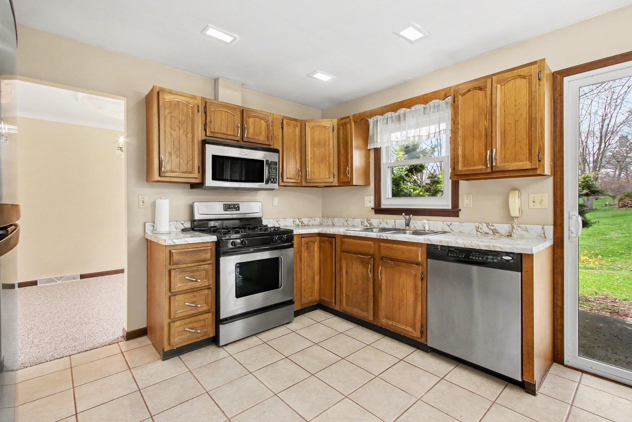 1379 Leeward Road
