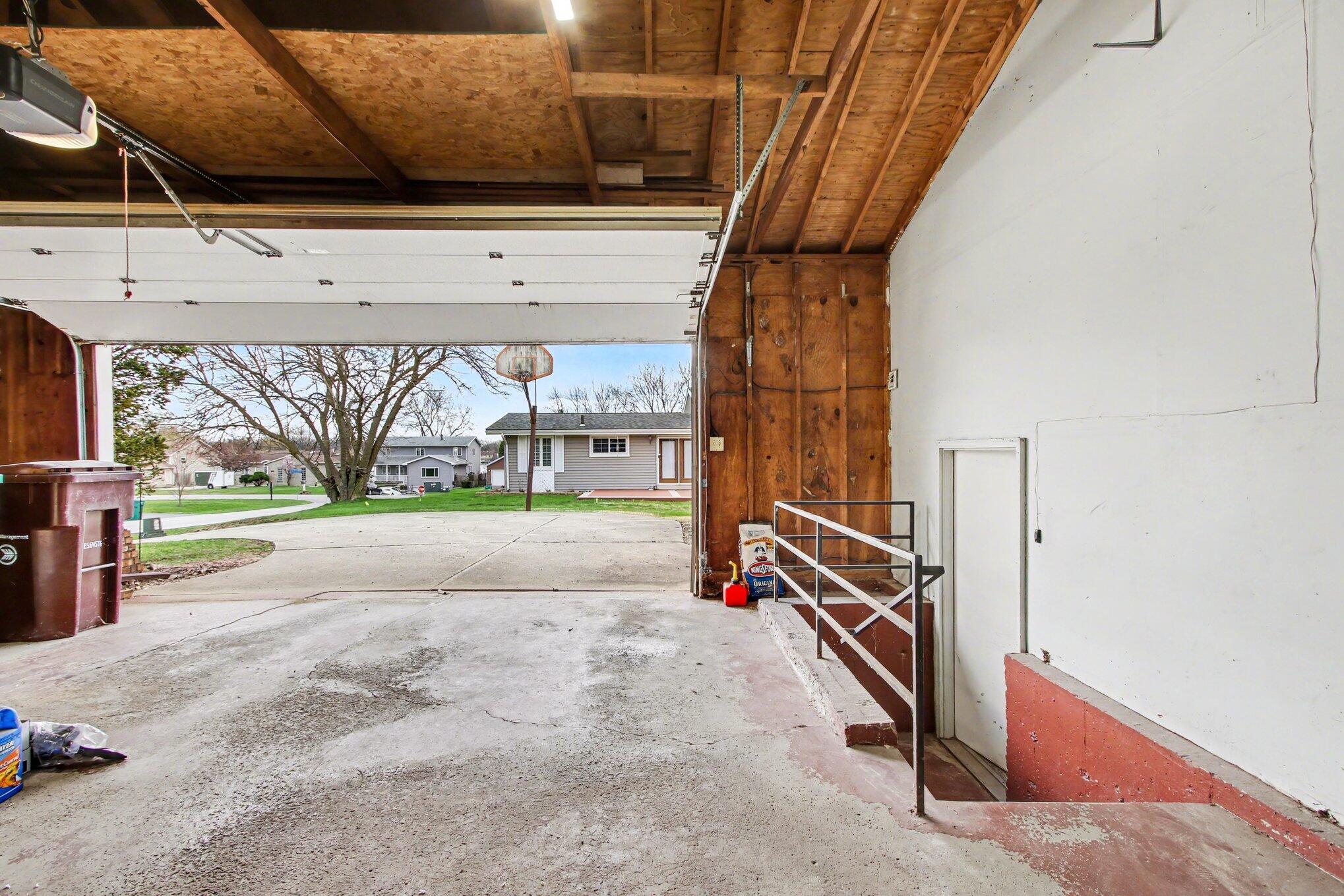 1379 Leeward Road