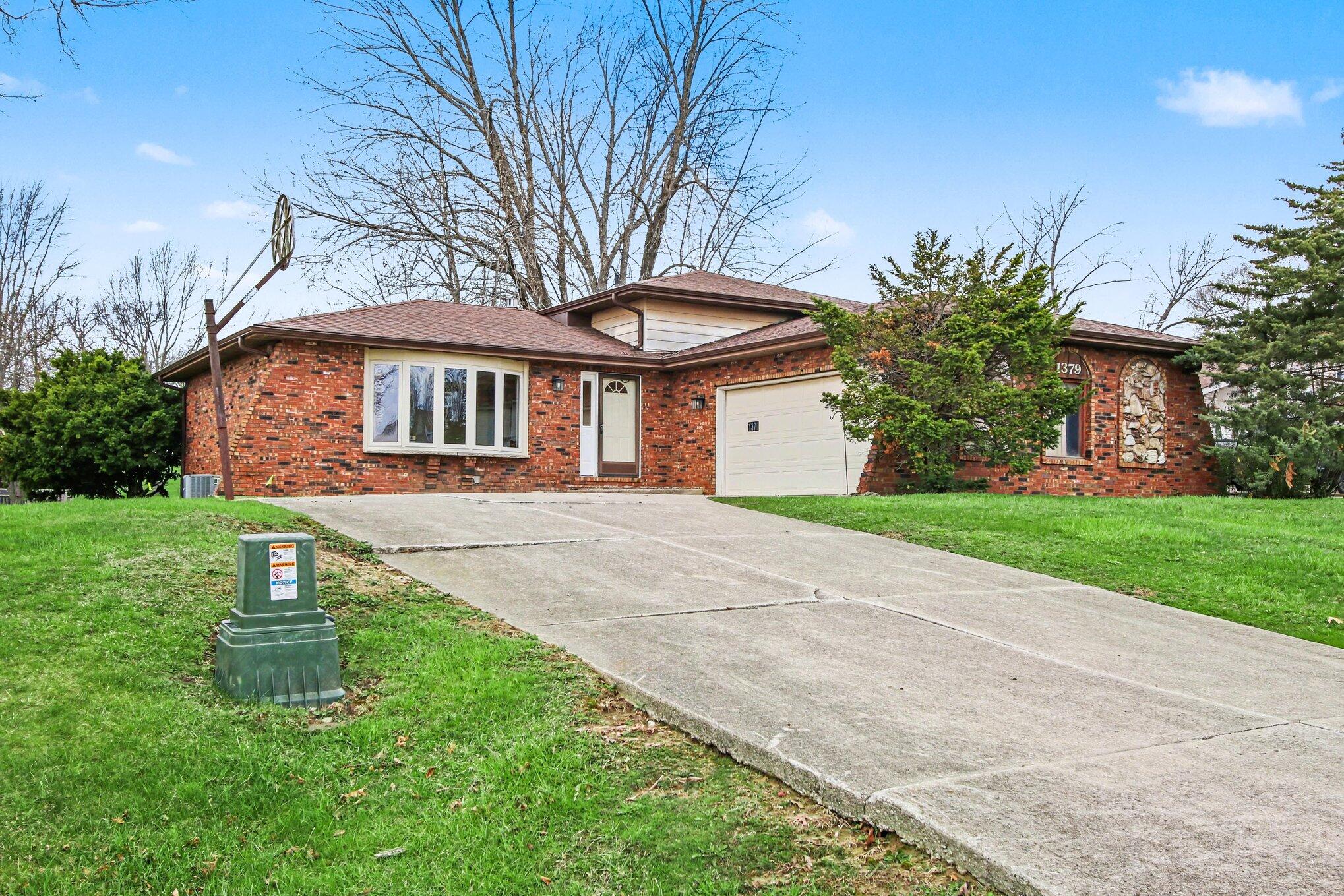 1379 Leeward Road