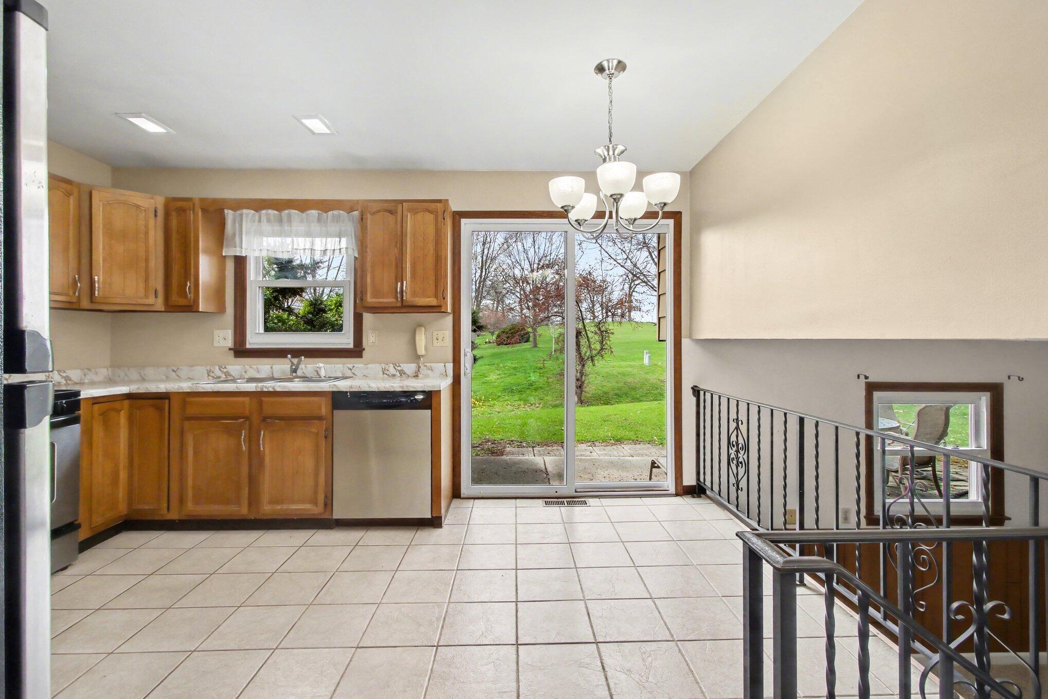 1379 Leeward Road